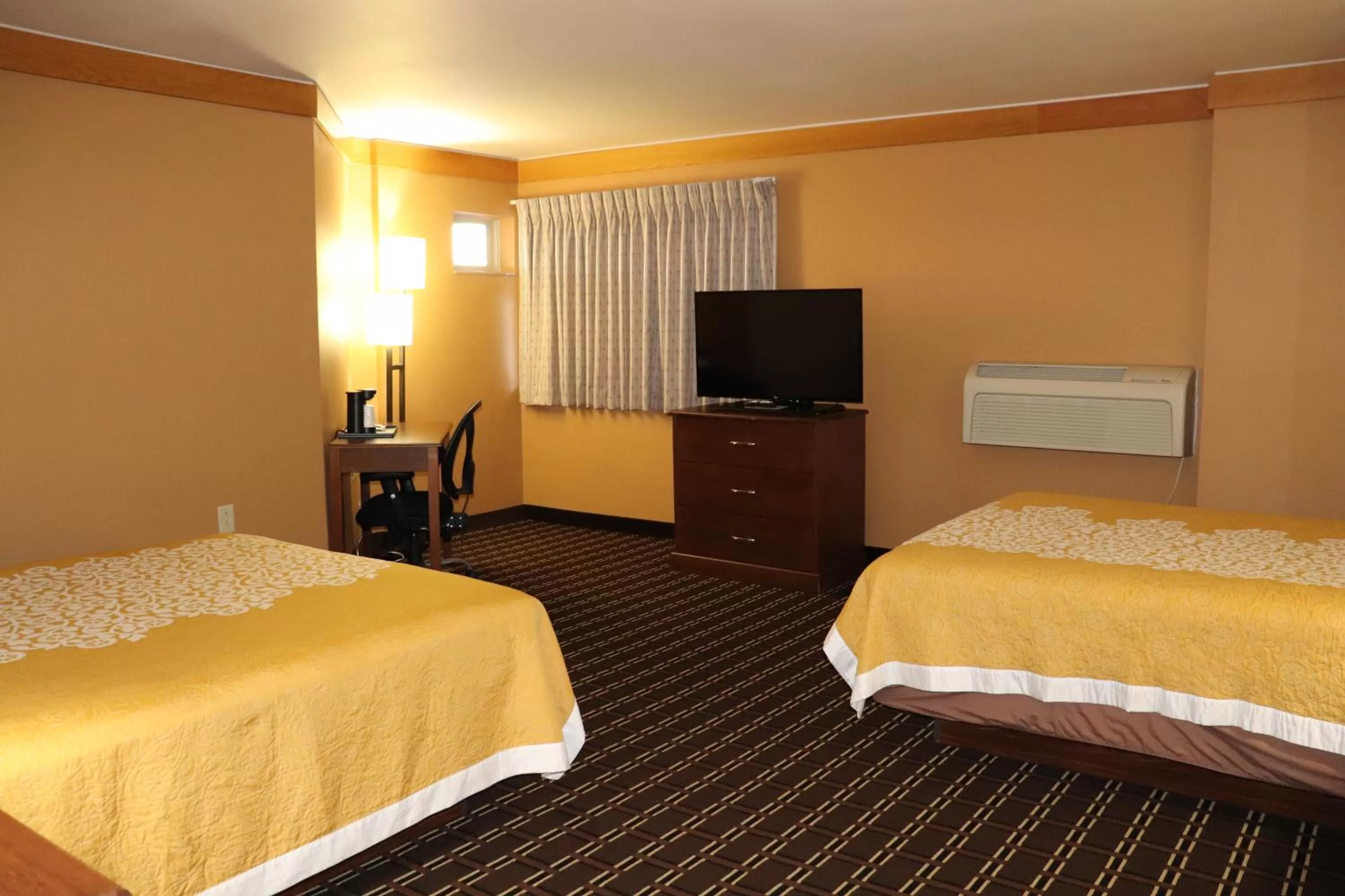 Bed in Prairie Inn Holmen La Crosse Area