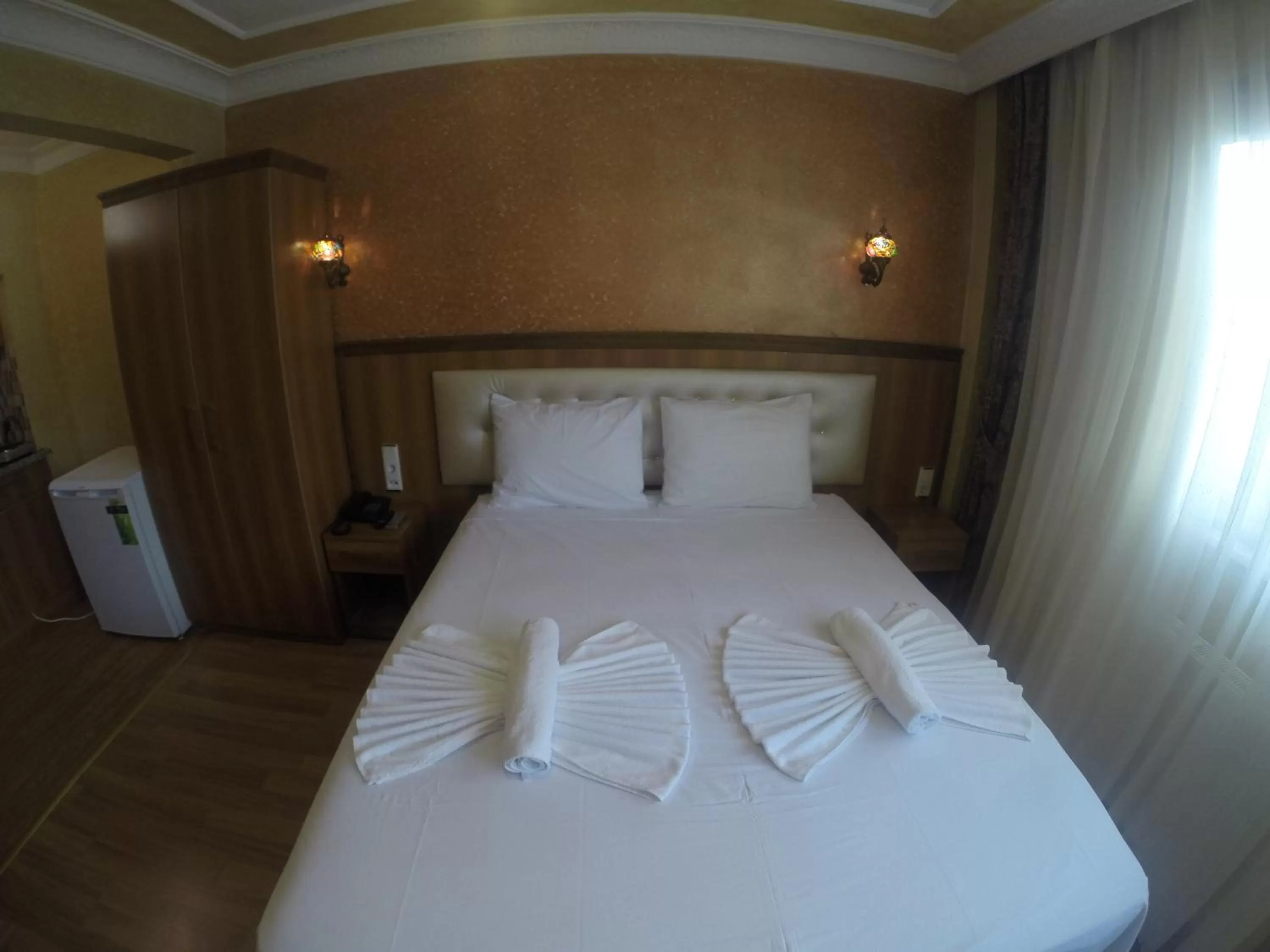 Bedroom, Bed in Arat Apartments