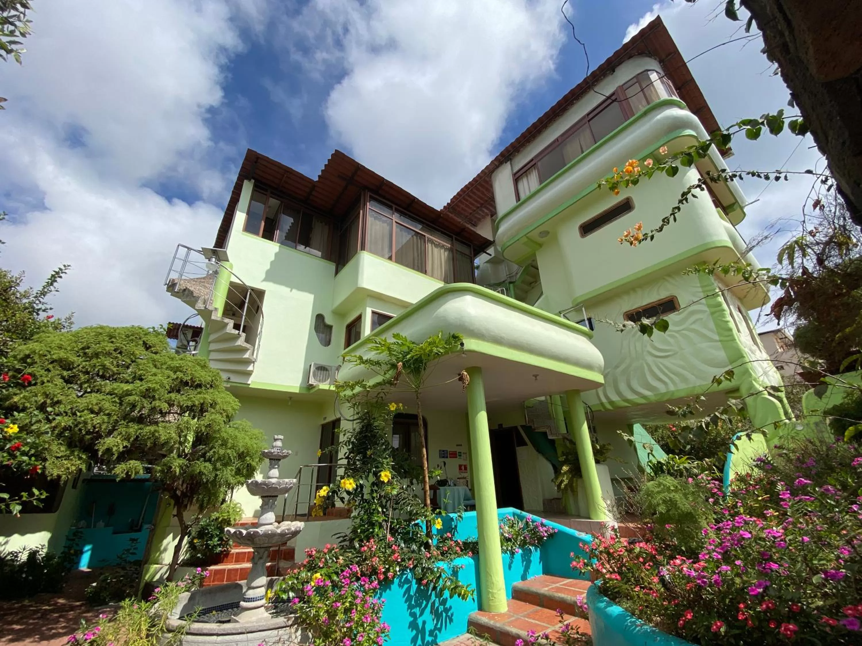 Property Building in Hostal Casa Edén