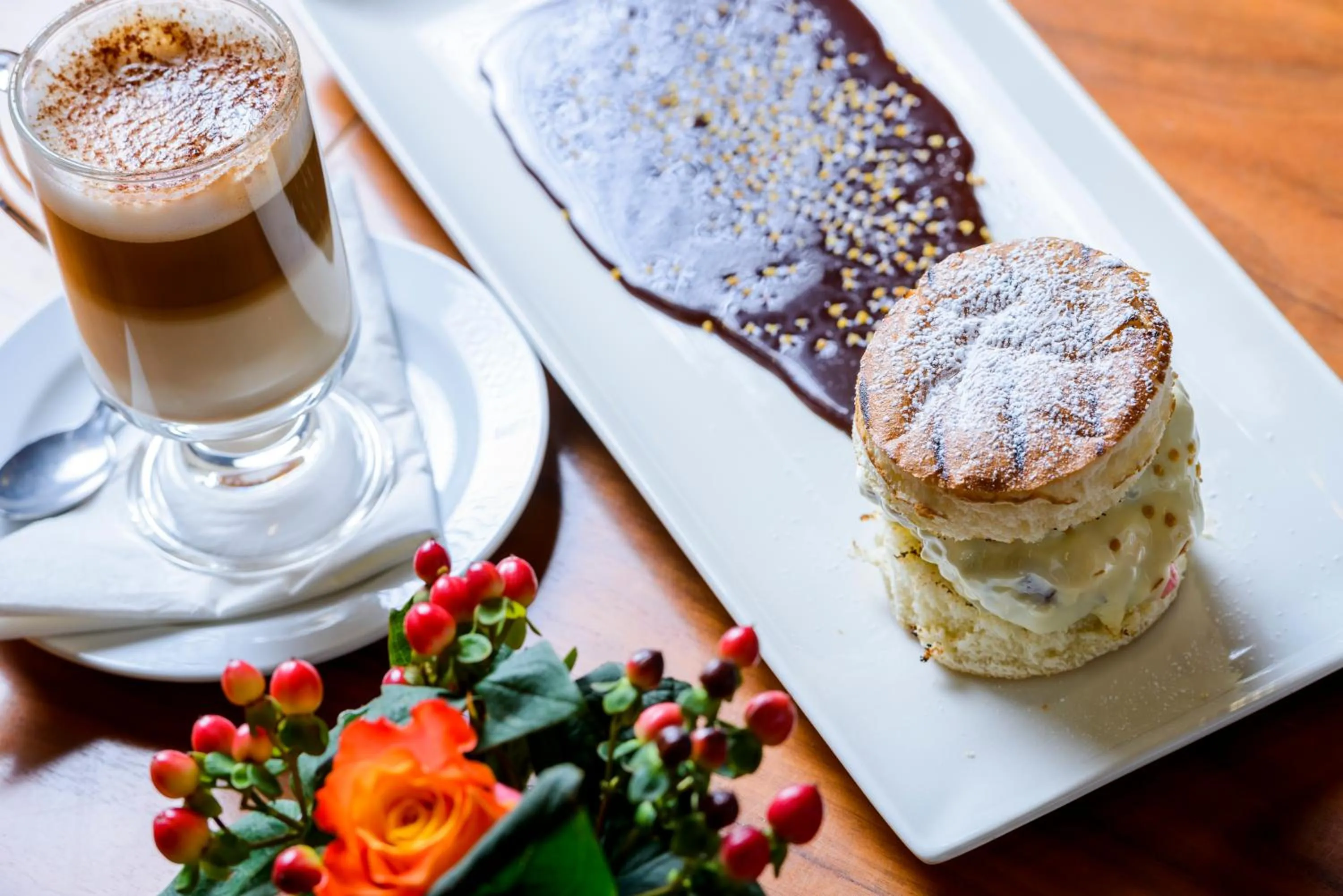 Food and drinks in Scott's Hotel