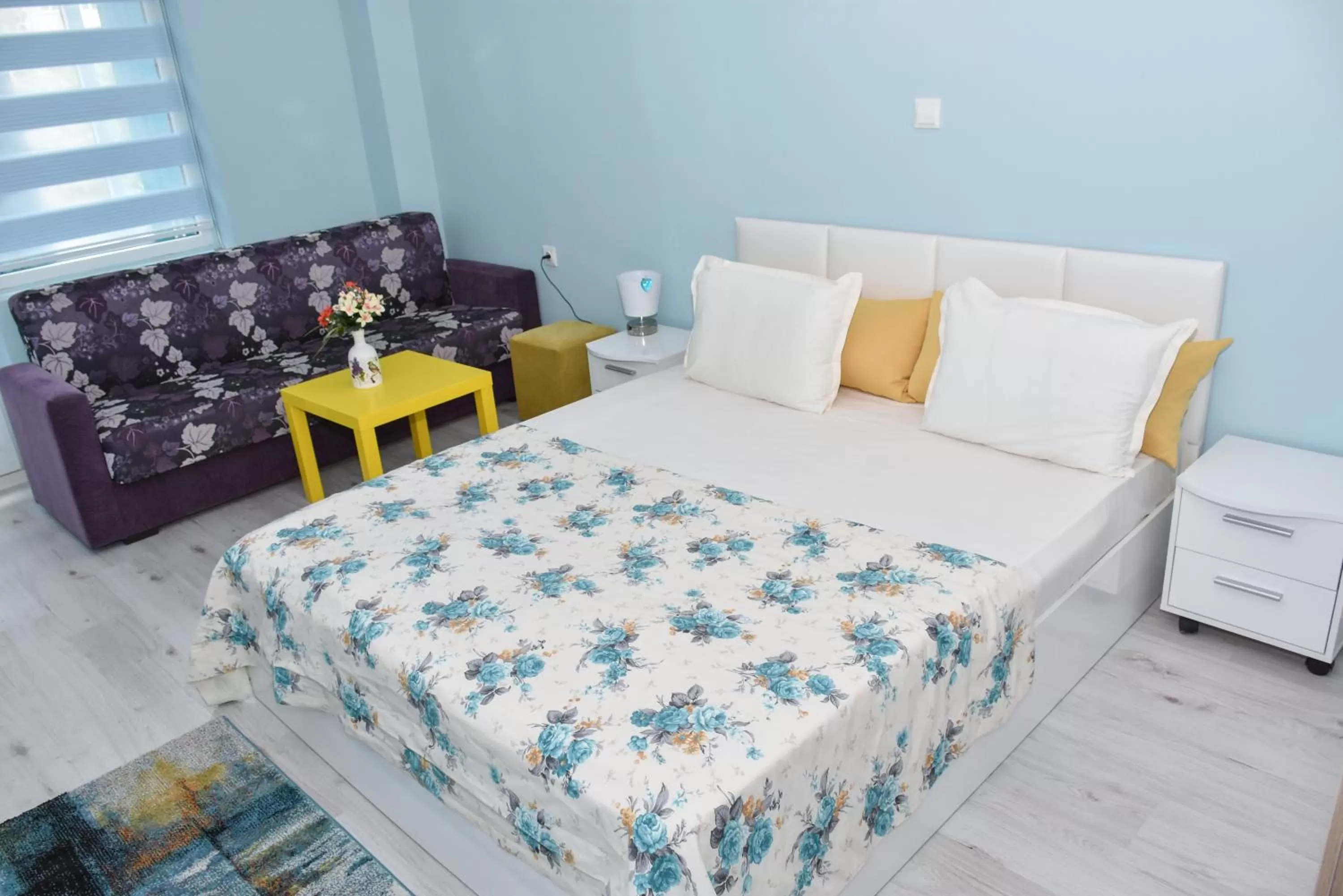 Photo of the whole room, Bed in White Rose Family Guest House