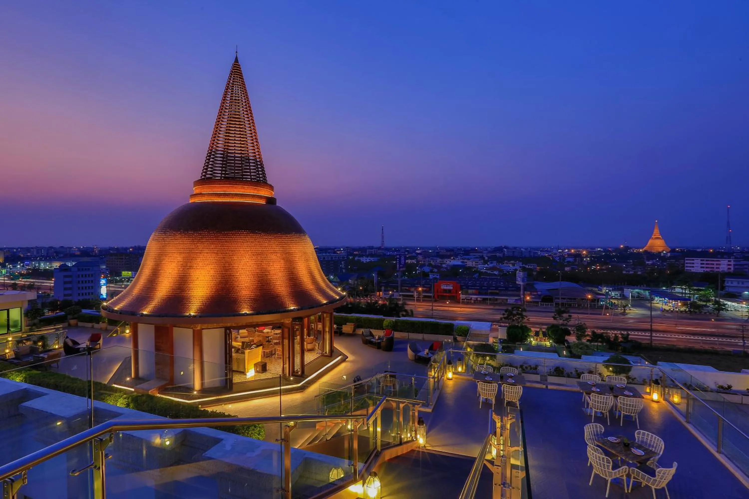 Nearby landmark in Mida Grande Hotel Dhavaravati Nakhon Pathom - SHA PLUS