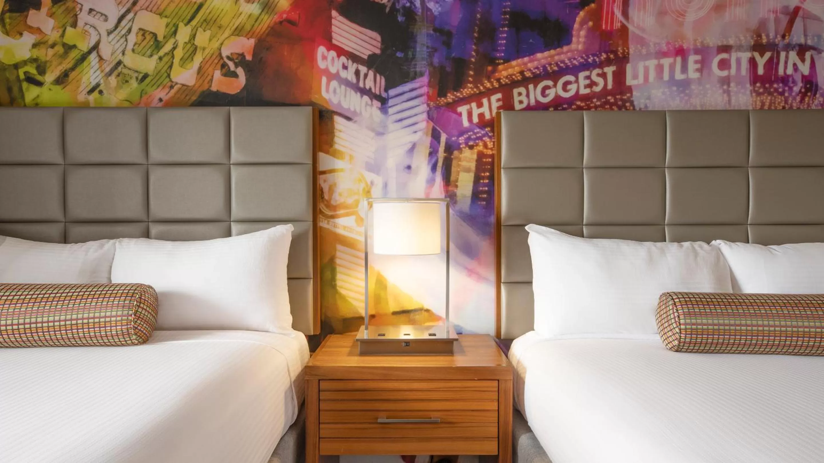 Bed in Circus Circus Reno Hotel Casino at THE ROW