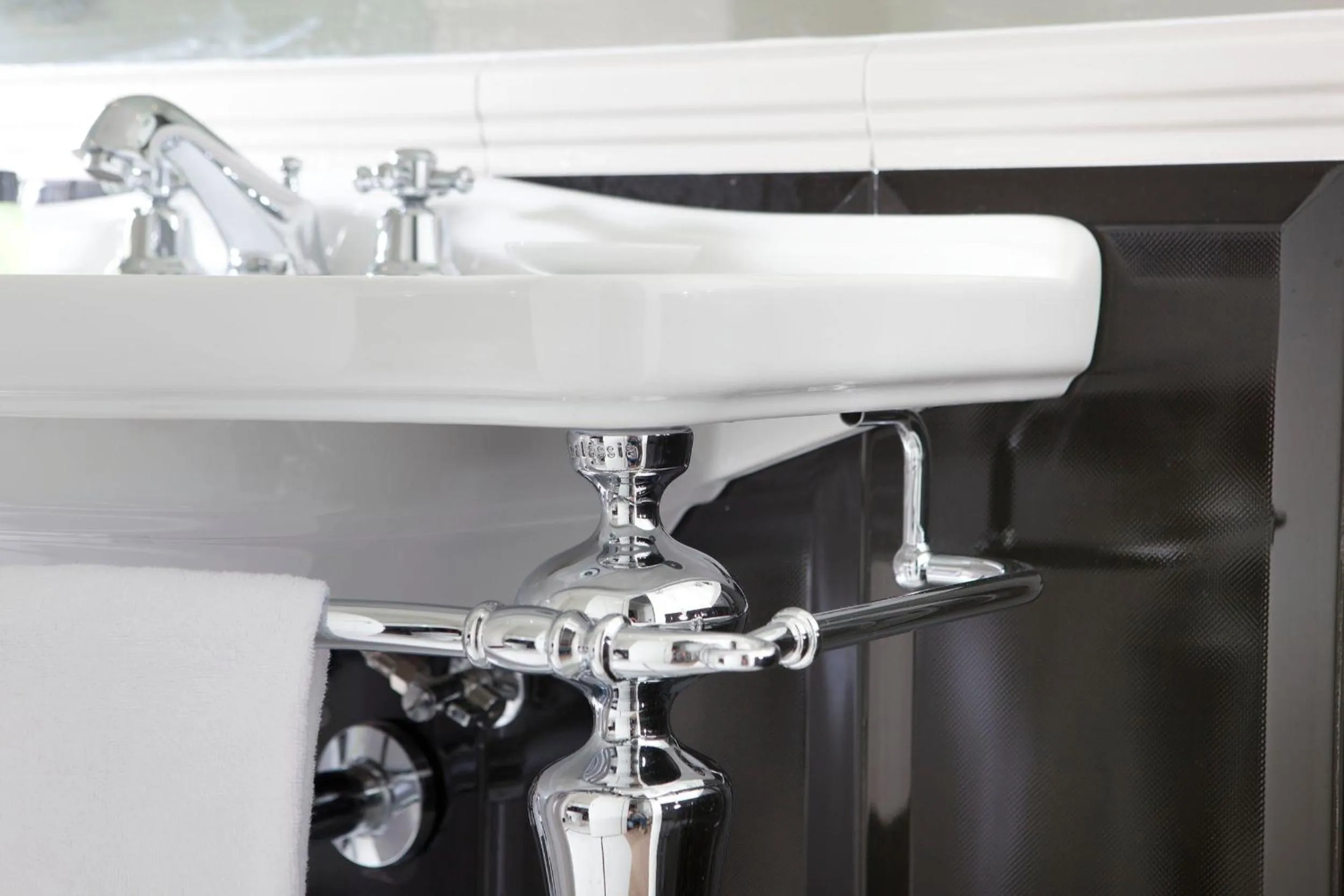 Bathroom in Hotel Riviera & Maximilian's