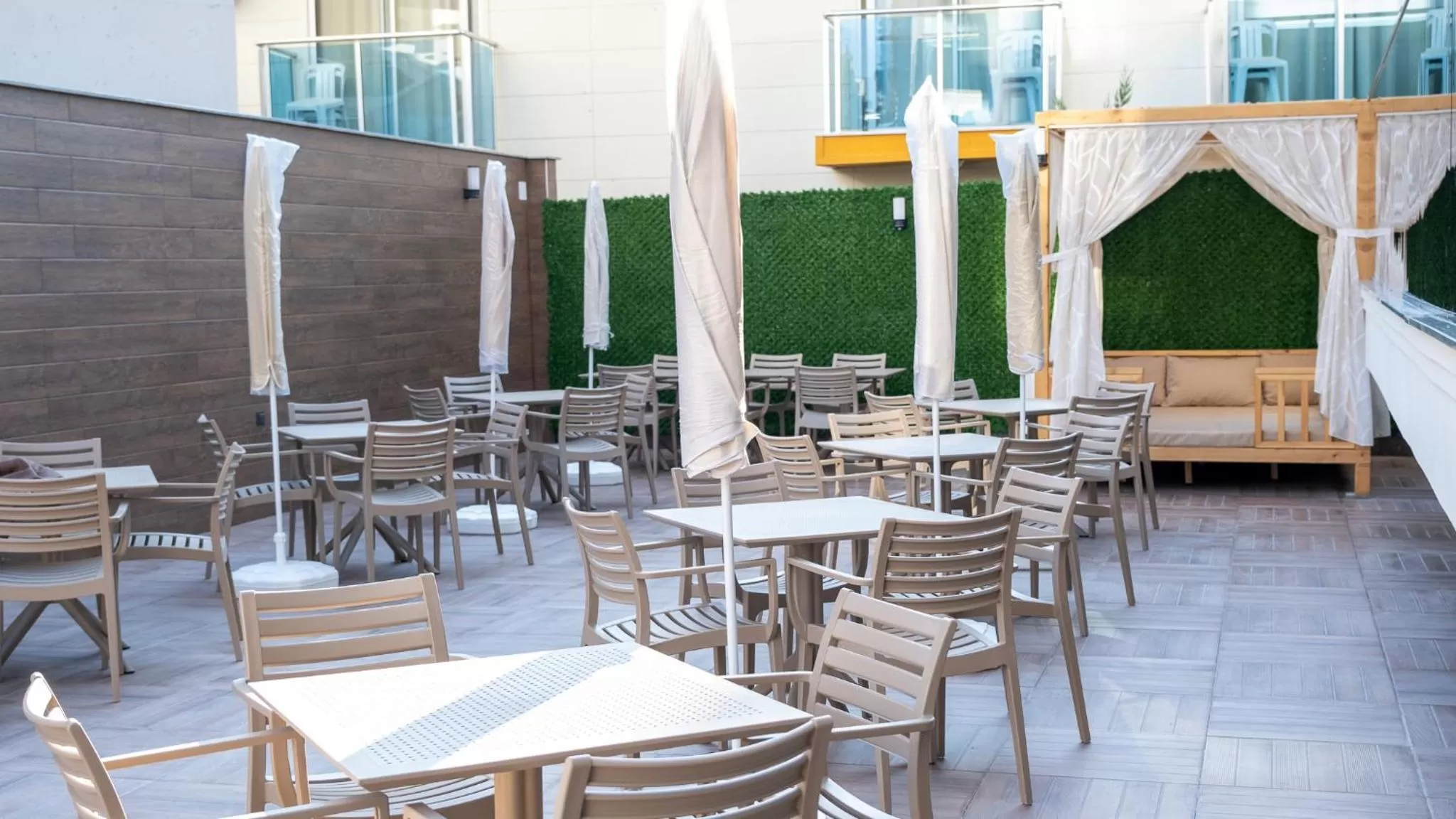 Dining area, Restaurant/Places to Eat in Nas Suite