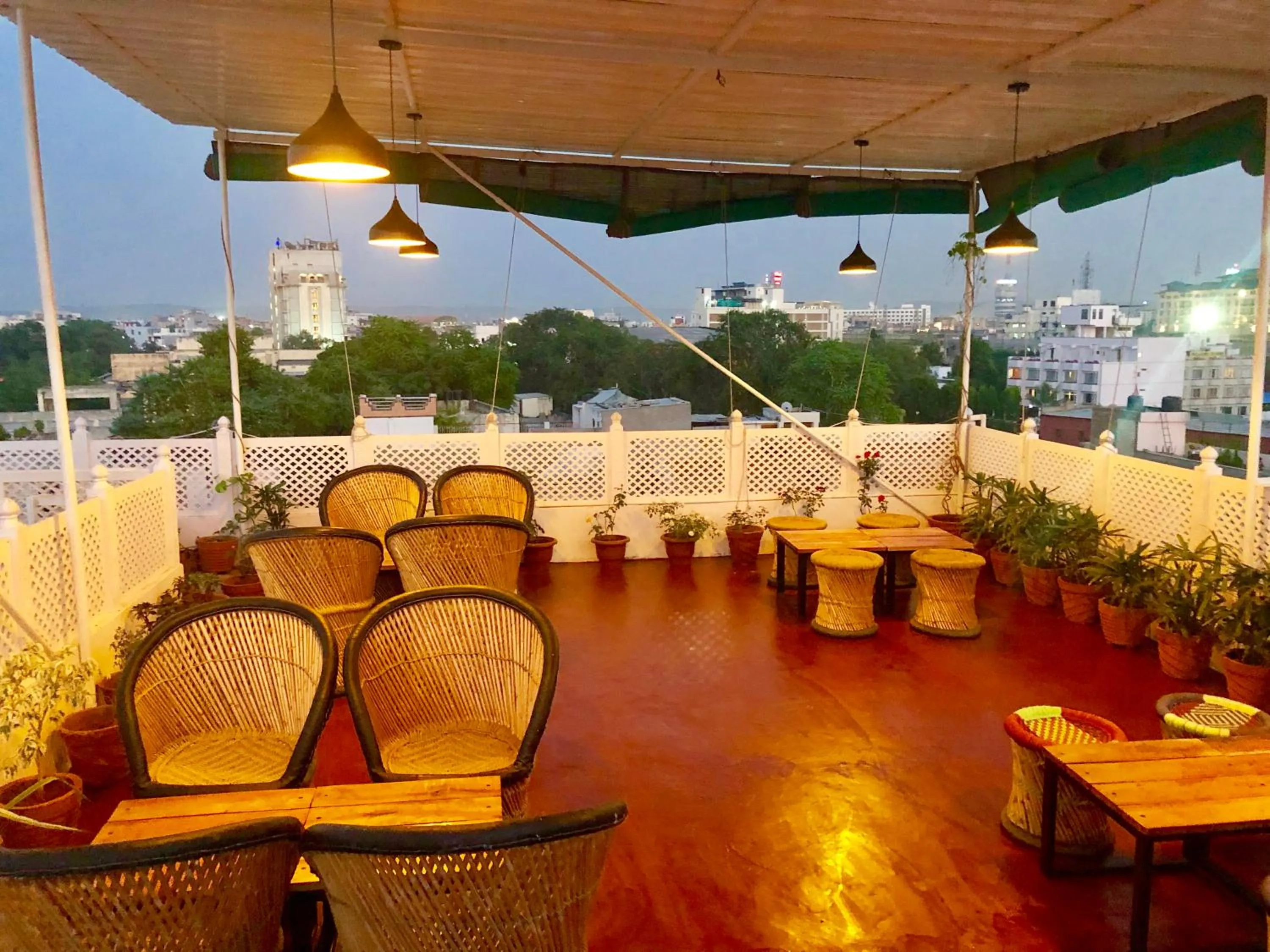 Restaurant/places to eat in Tuk Tuk Backpackers- Near Jaipur Train Station