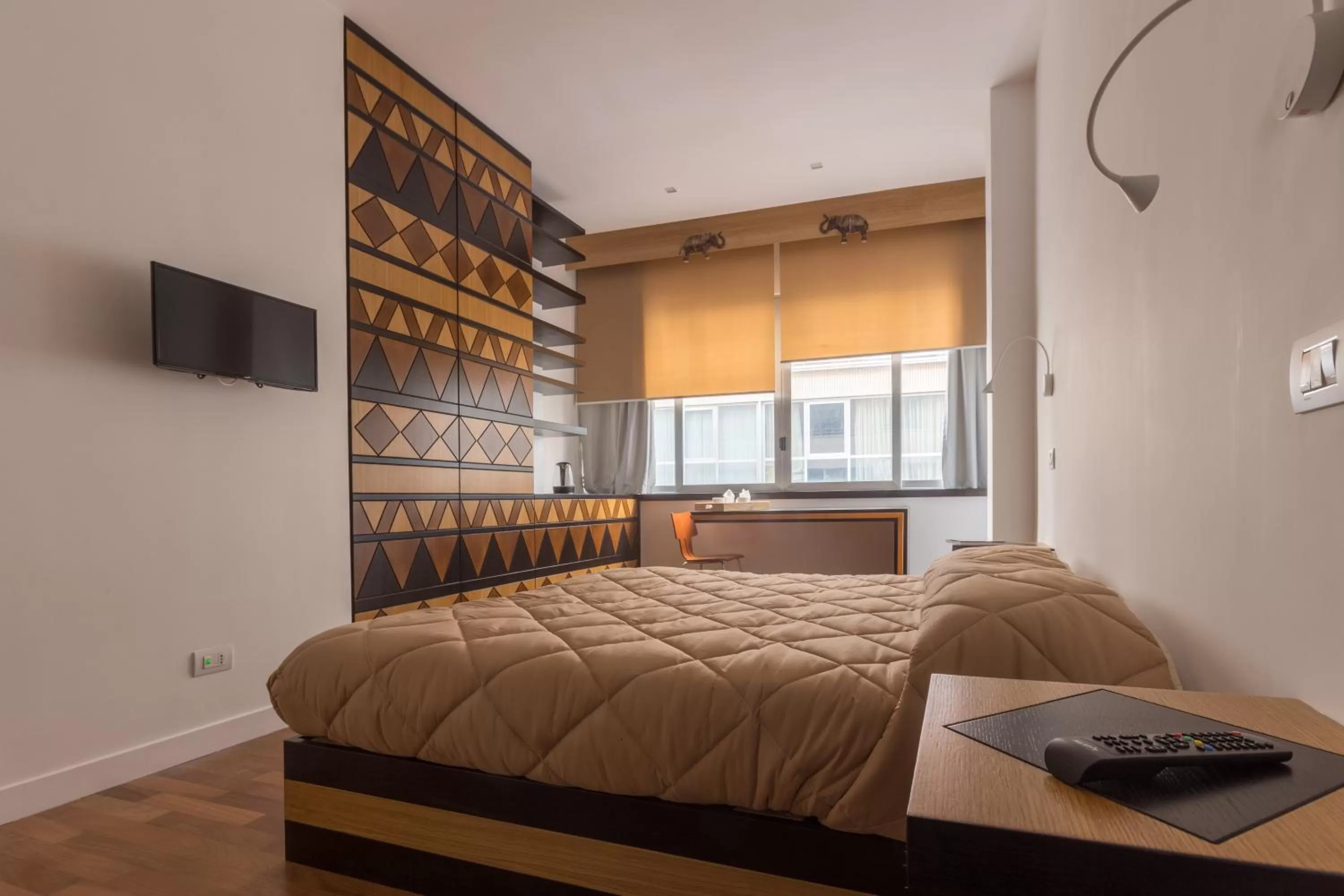 Photo of the whole room, Bed in Soul City - by Pera Rooms Collection