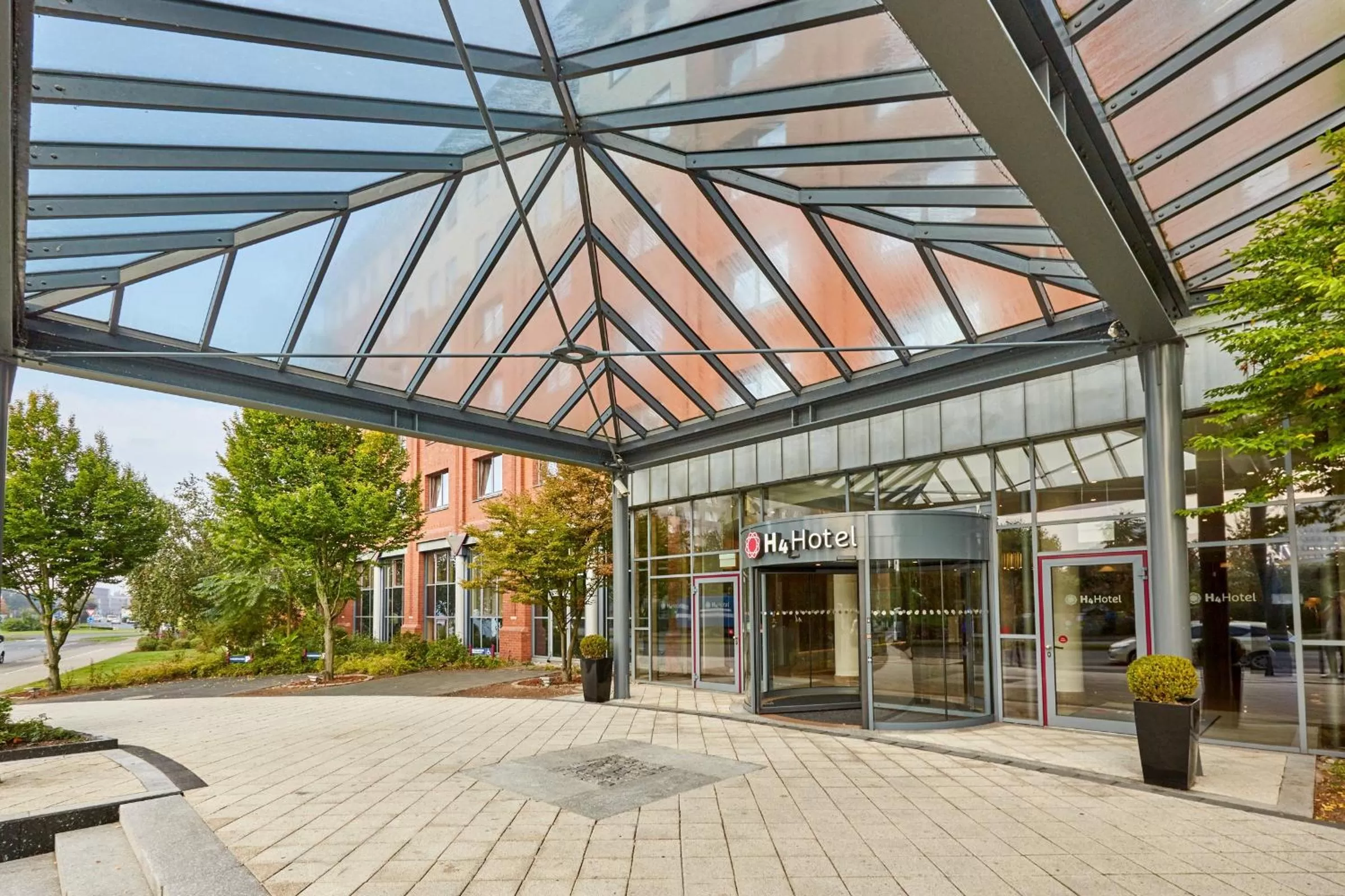 Facade/entrance in H4 Hotel Hannover Messe, Trademark Collection by Wyndham