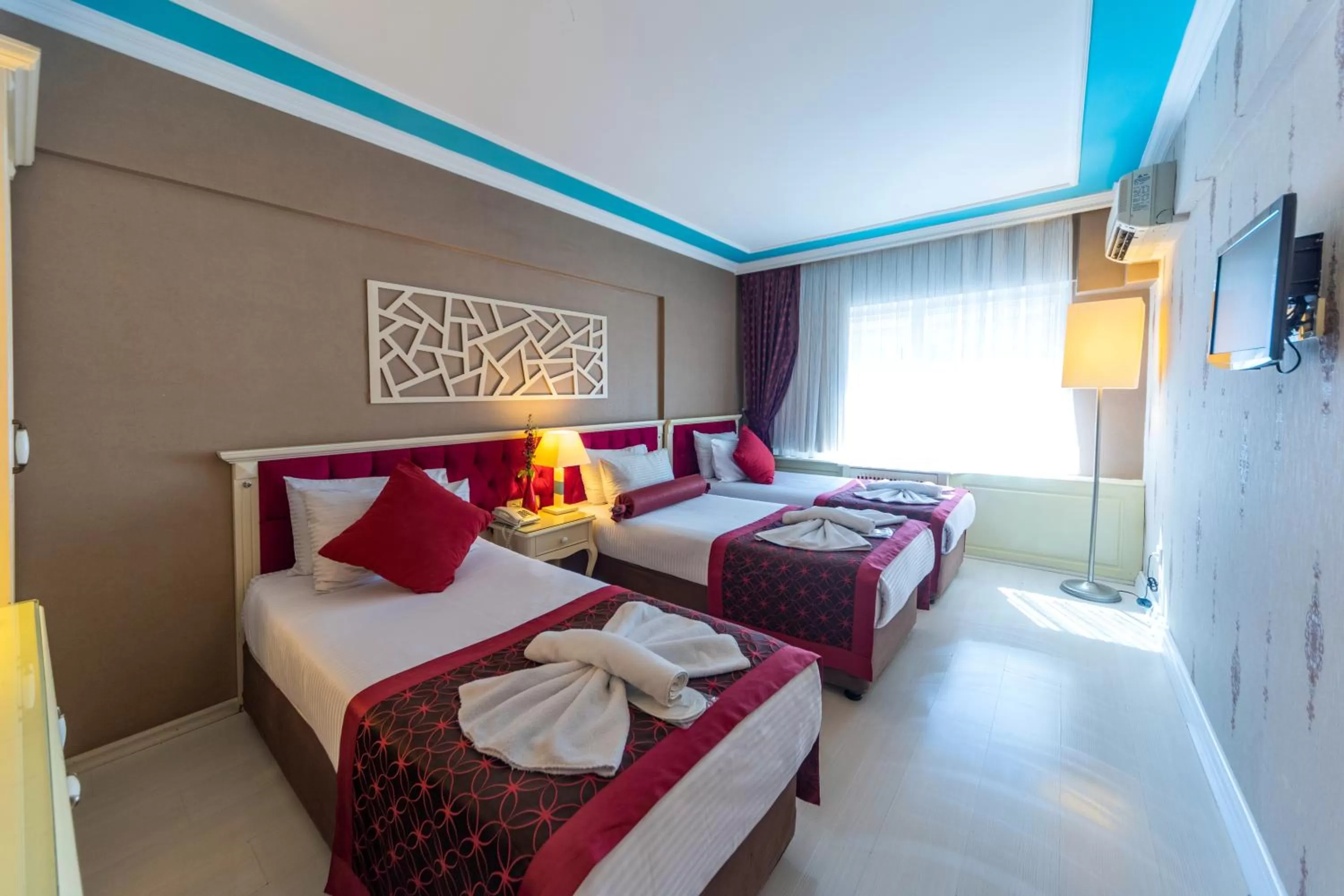 Photo of the whole room, Bed in Viva Deluxe Hotel