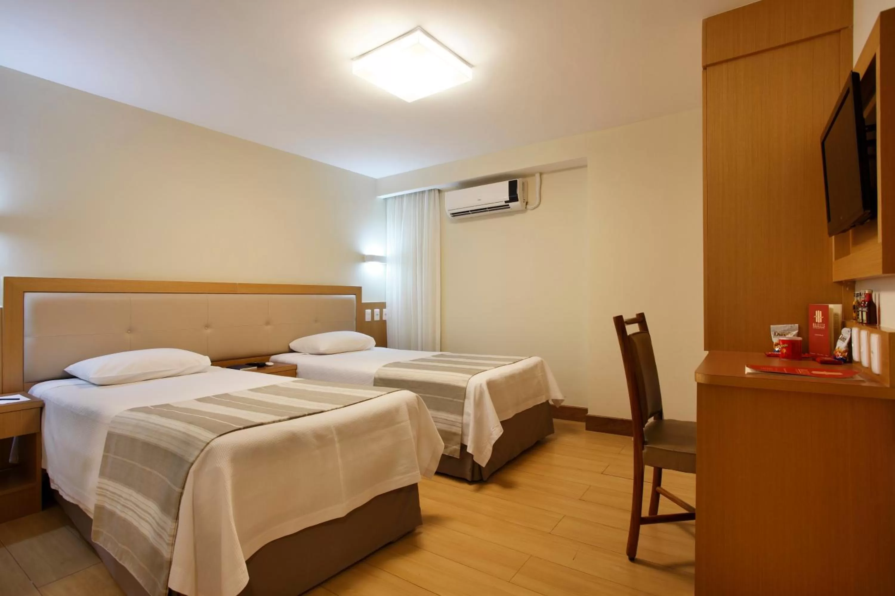 Bedroom, Bed in Majestic Rio Palace Hotel