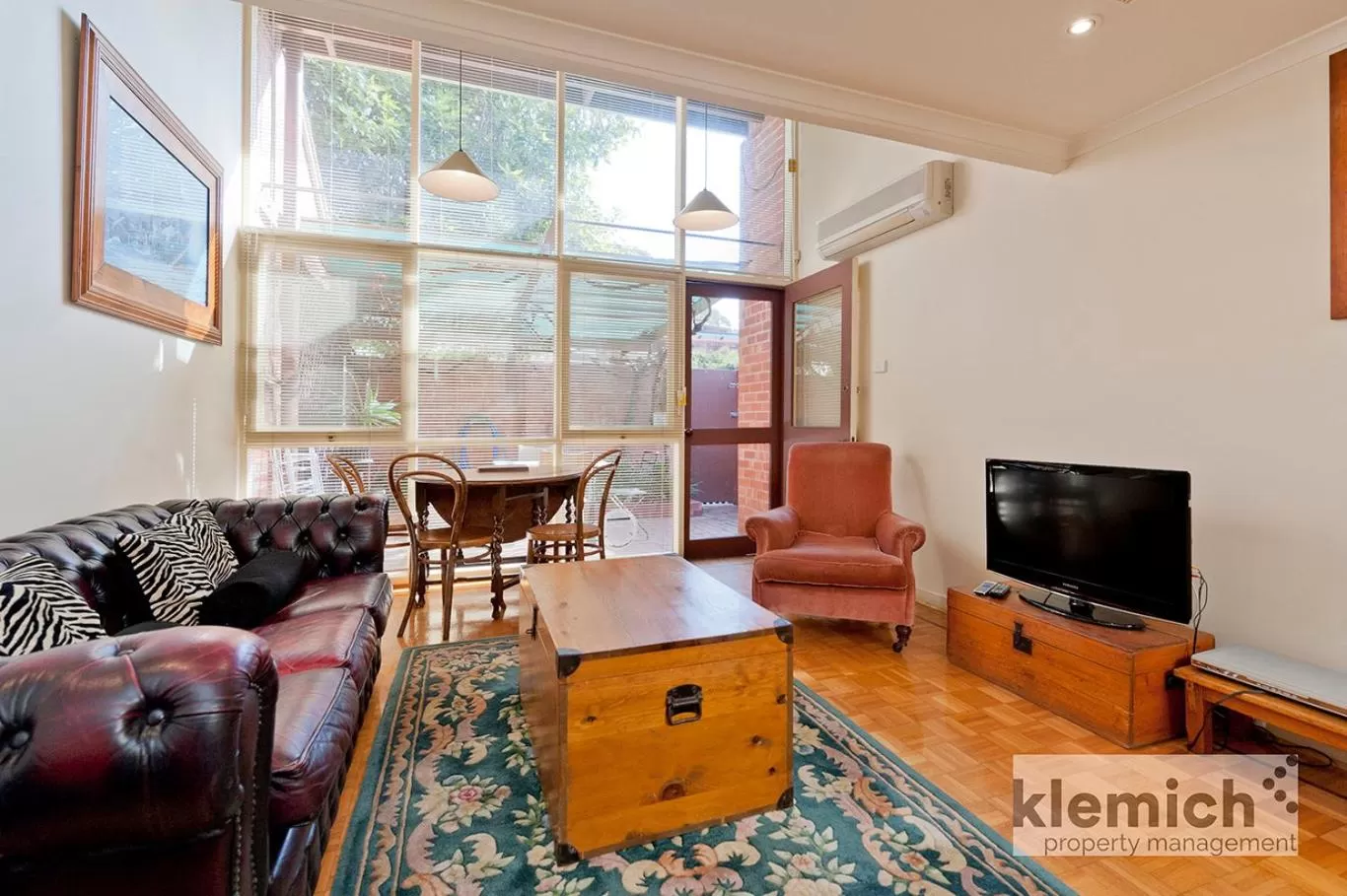 Living room in North Adelaide Heritage Cottages & Apartments