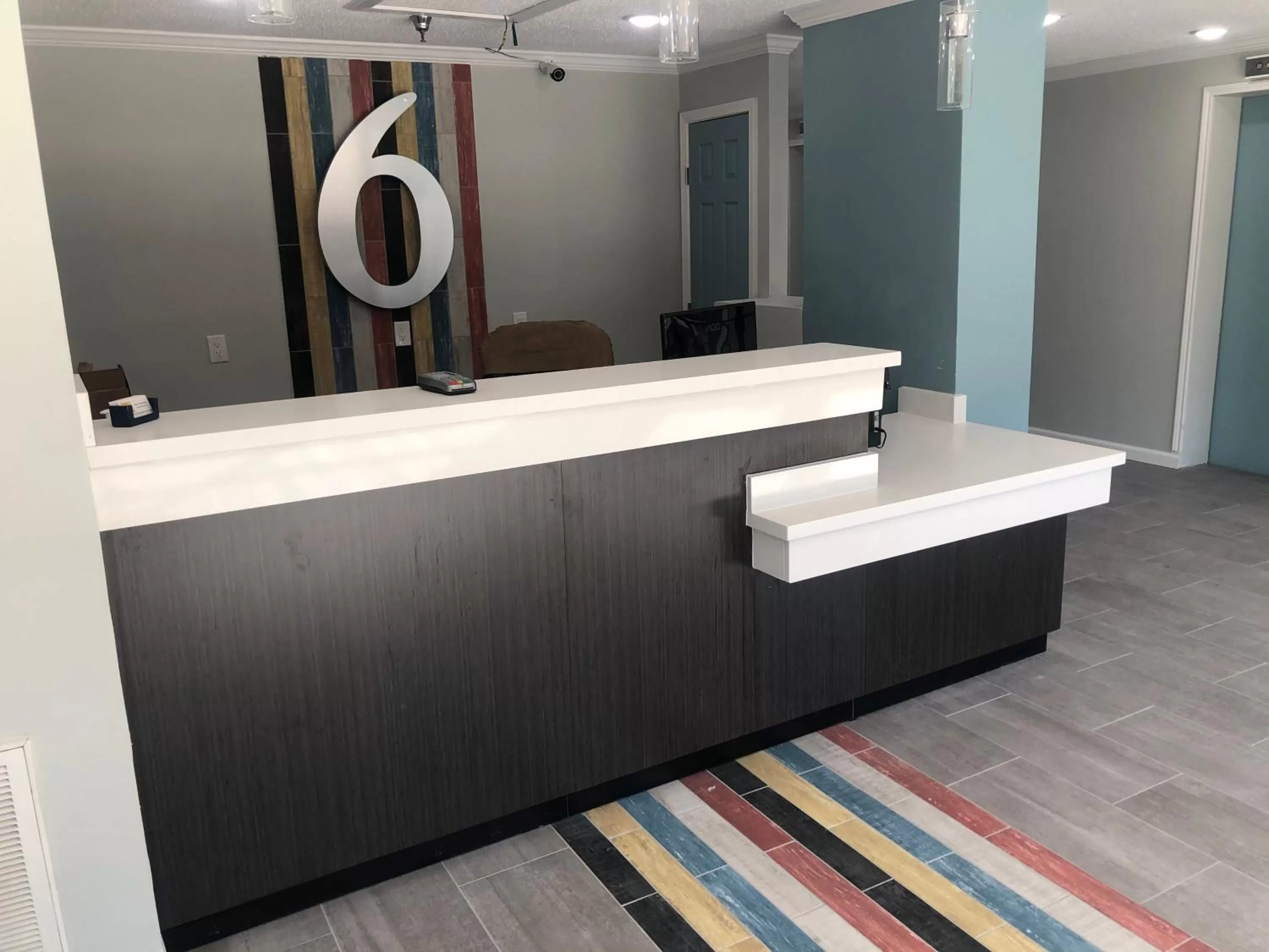 Lobby or reception in Studio 6 Vicksburg, MS- Downtown