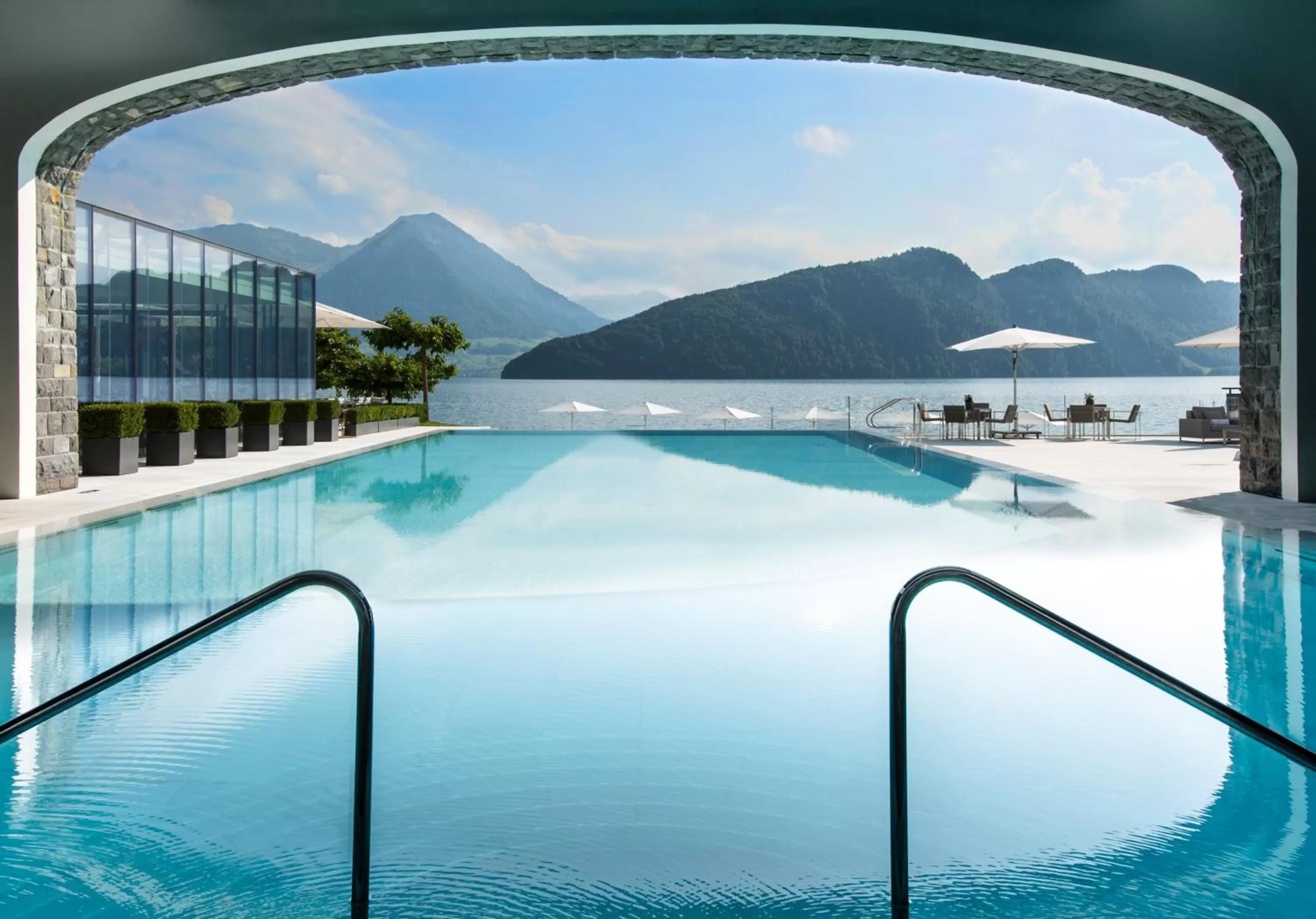 Swimming pool in Park Hotel Vitznau