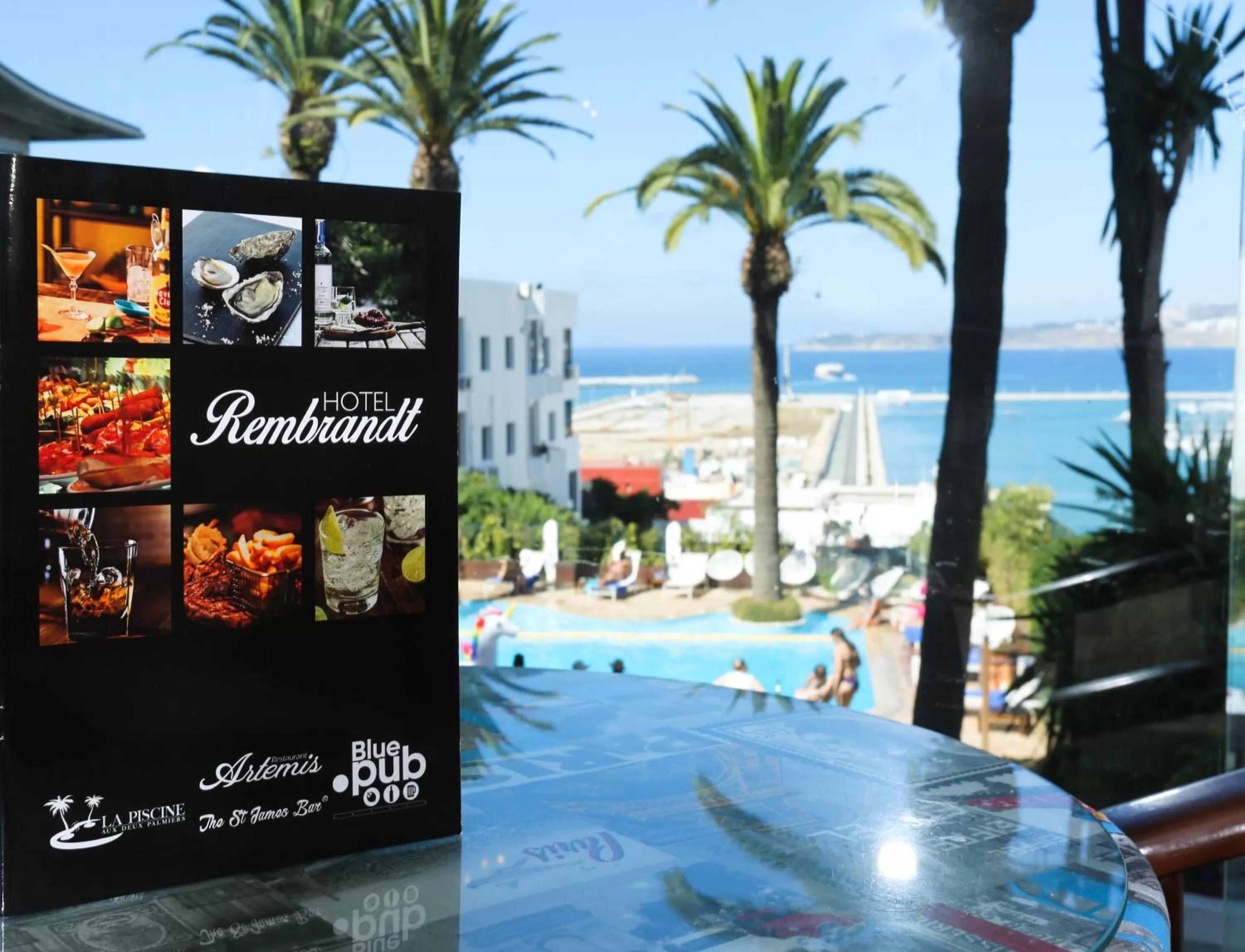 Pool view in Hôtel Rembrandt