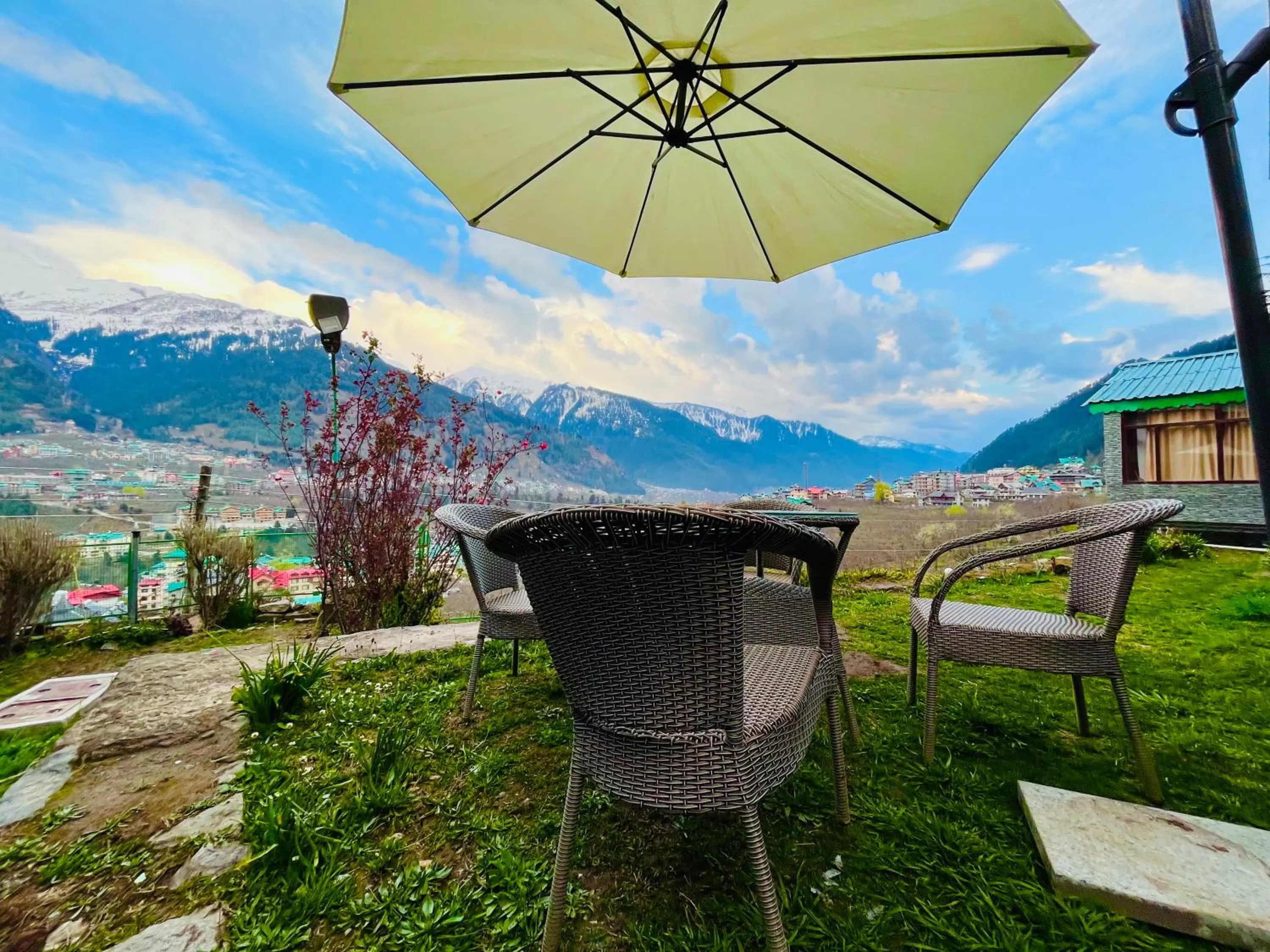 Nomad 2 Bedroom independent Luxury Cottages