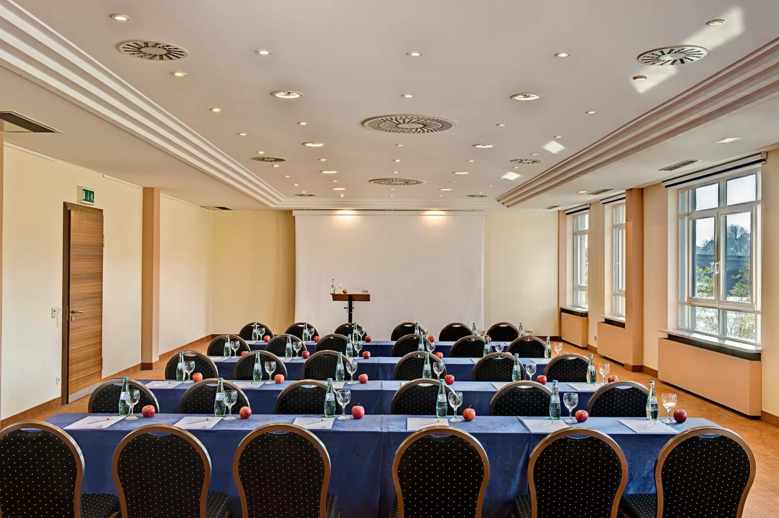 Business facilities in SORAT Insel-Hotel Regensburg