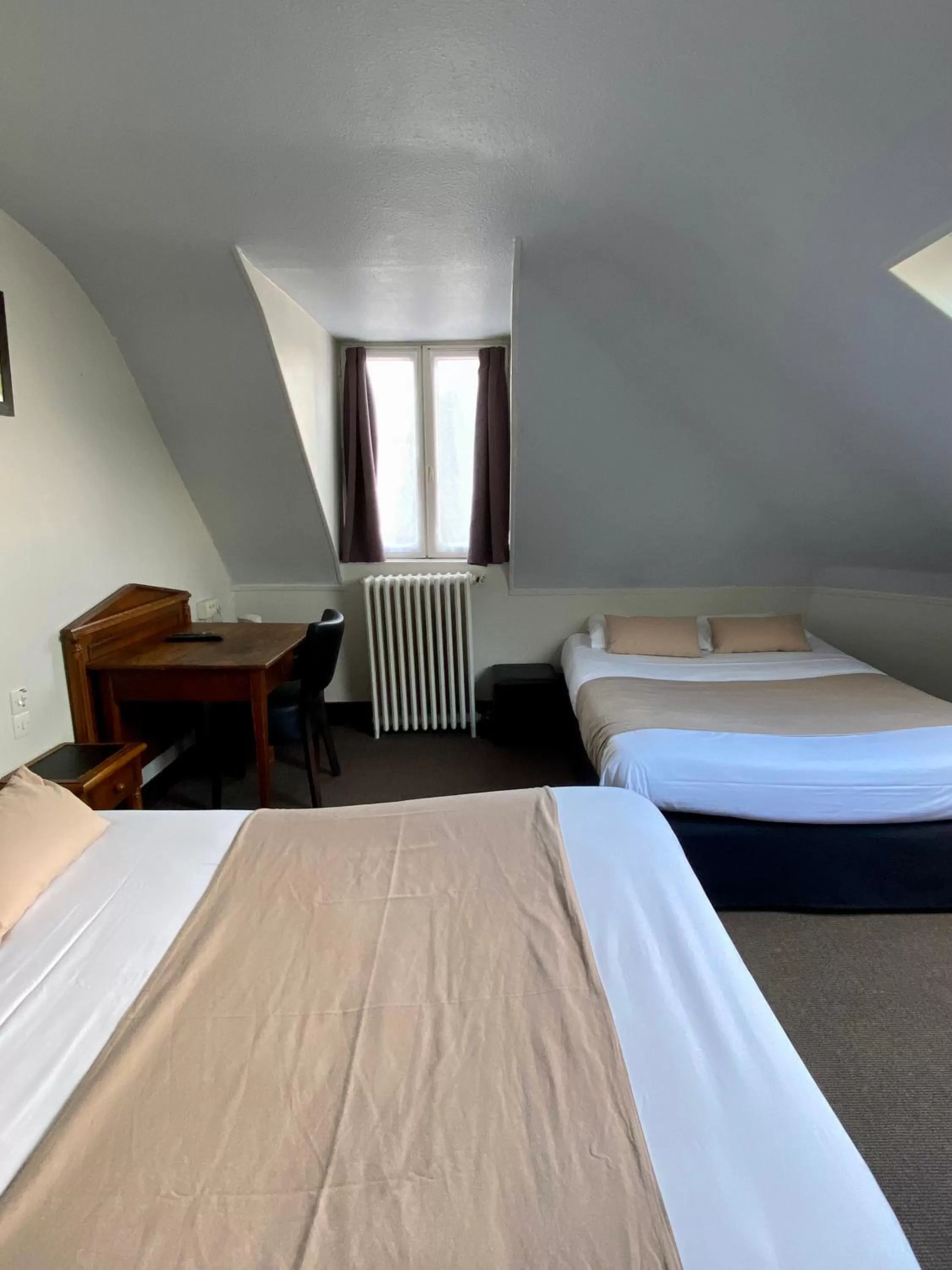 Photo of the whole room, Bed in Hôtel Céline - Hôtel de la Gare