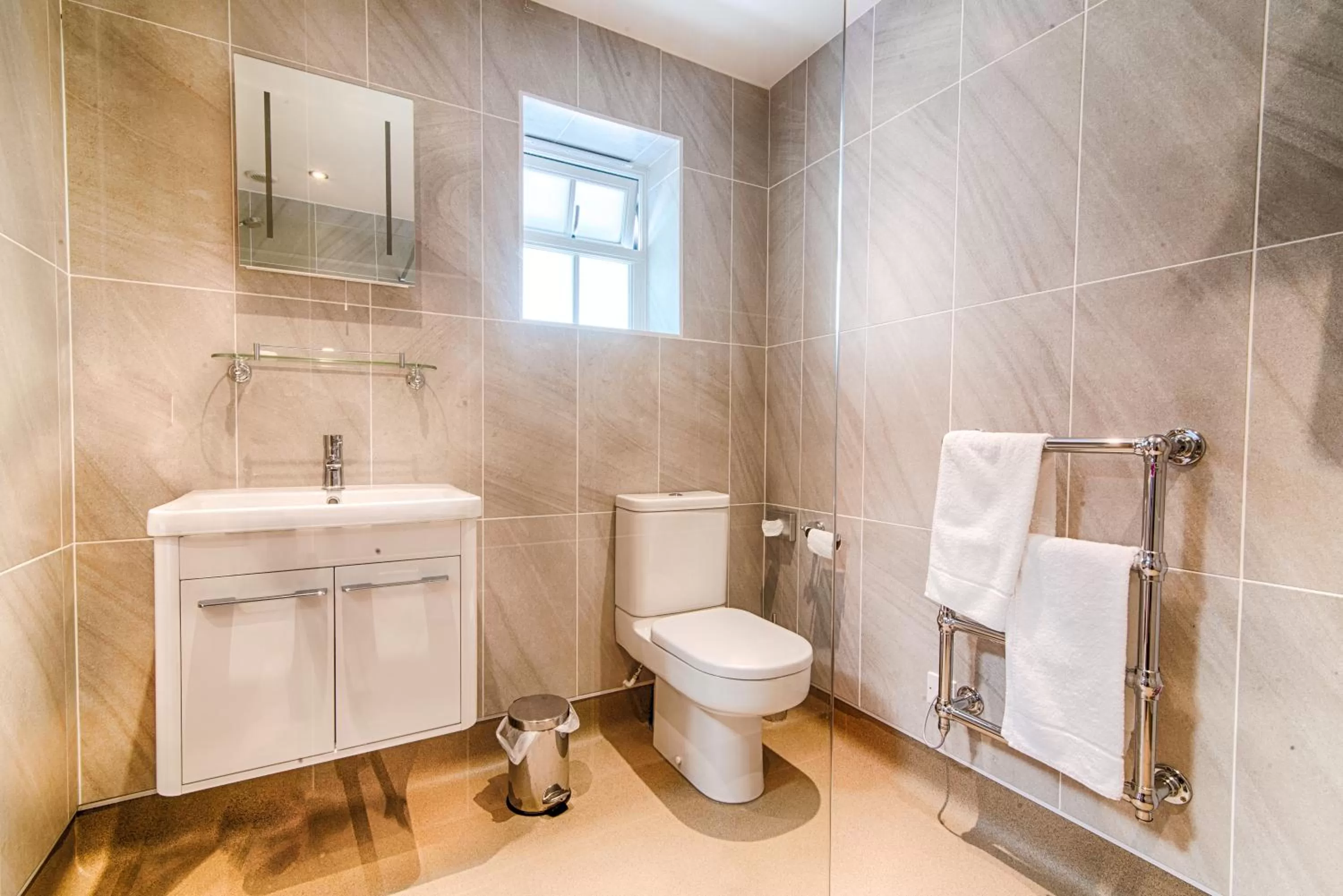 Bathroom in The Red Lion