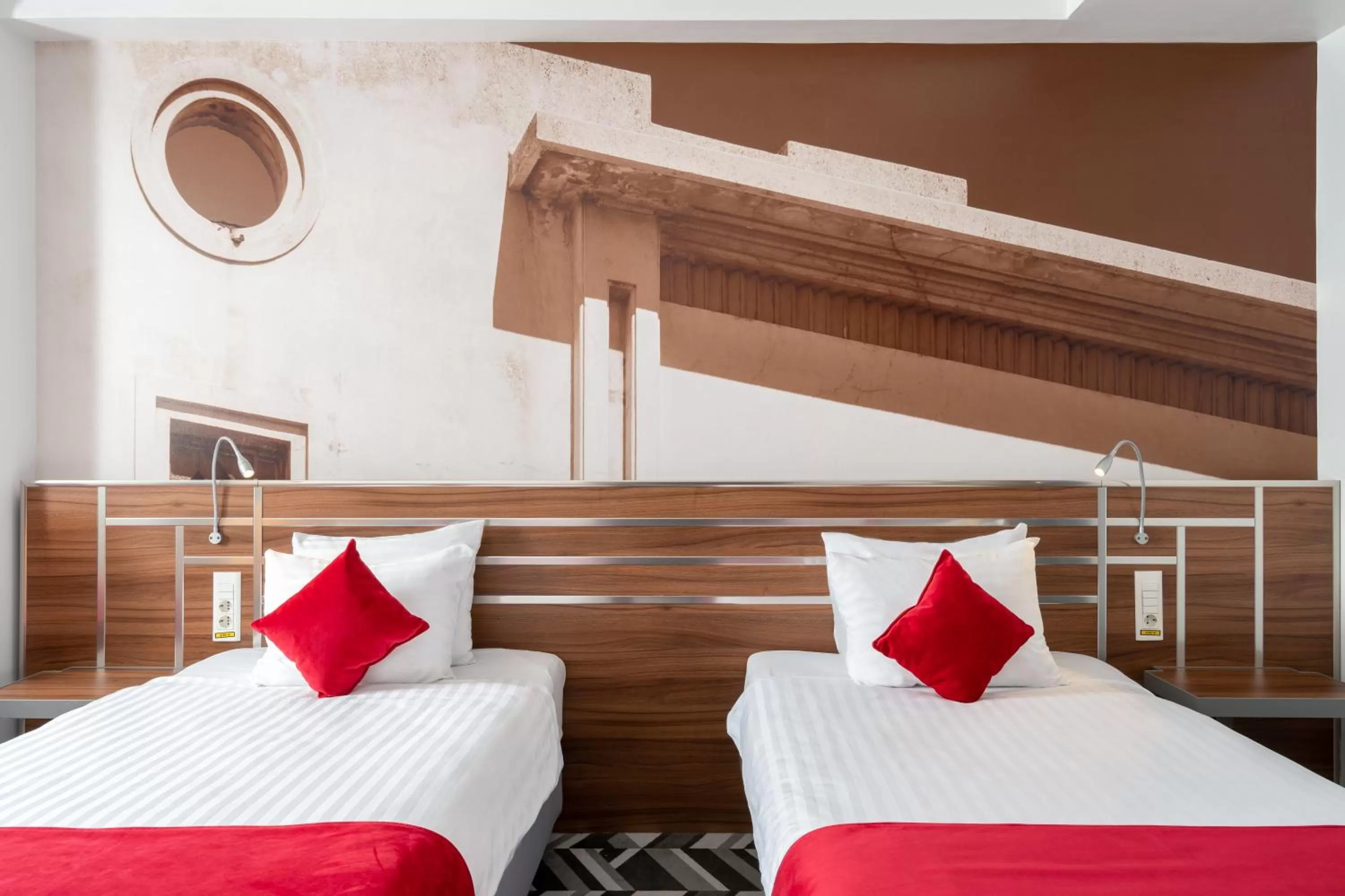 Photo of the whole room, Bed in Mercure Bucharest Unirii