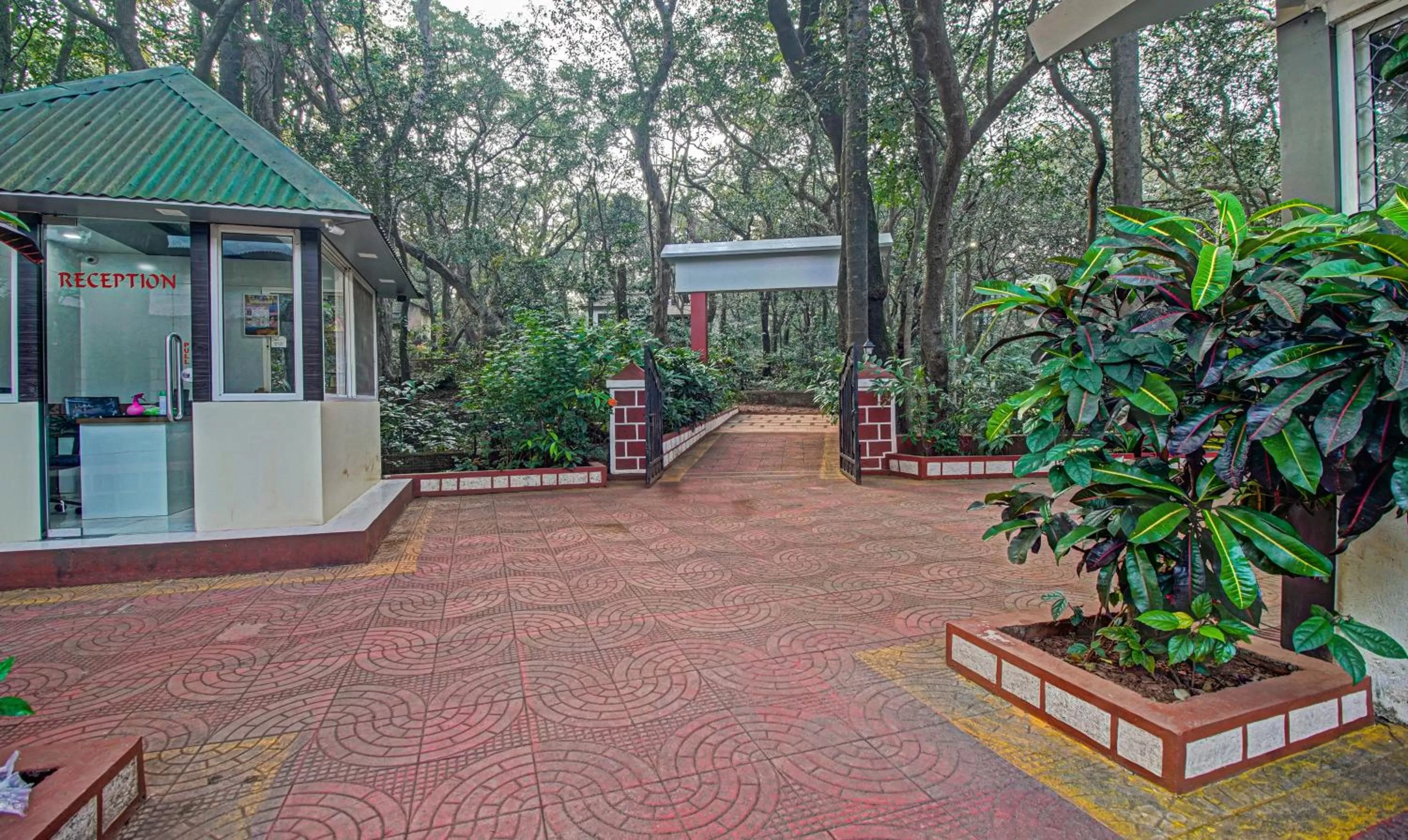 Treebo Trend Shalimar In The Forest Matheran