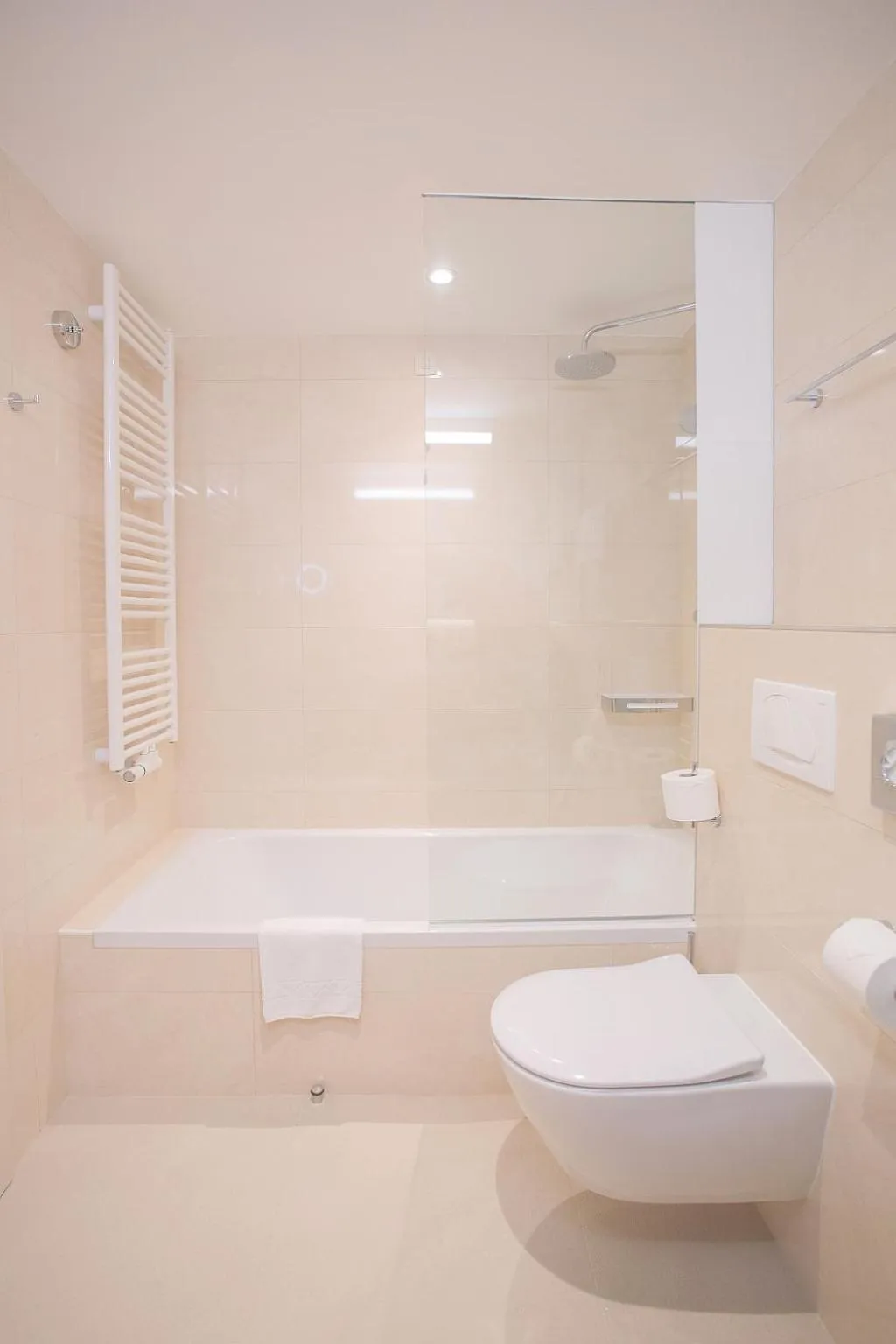 Toilet in Grand Hotel Bernardin