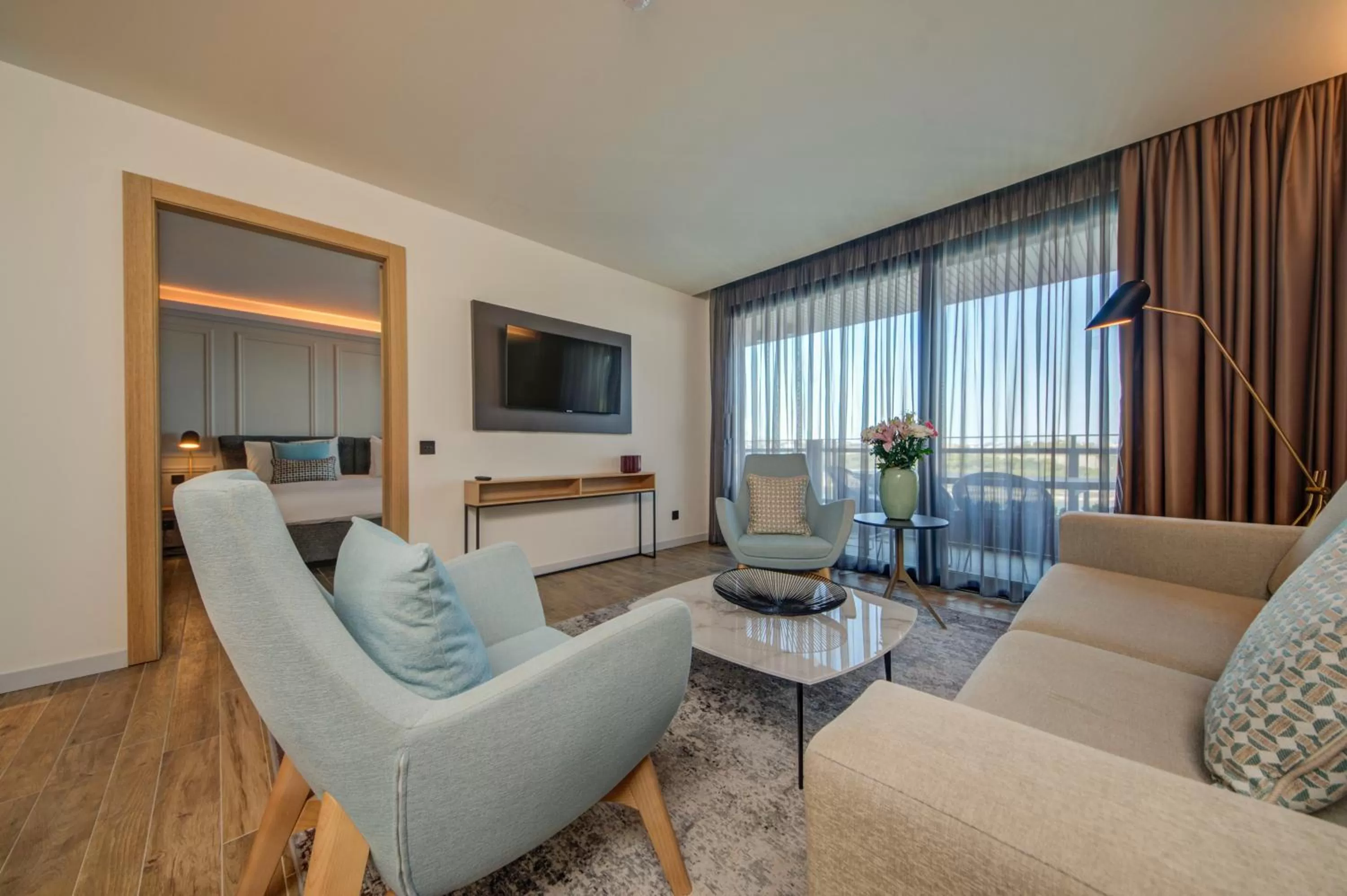 Land's End, Boutique Hotel