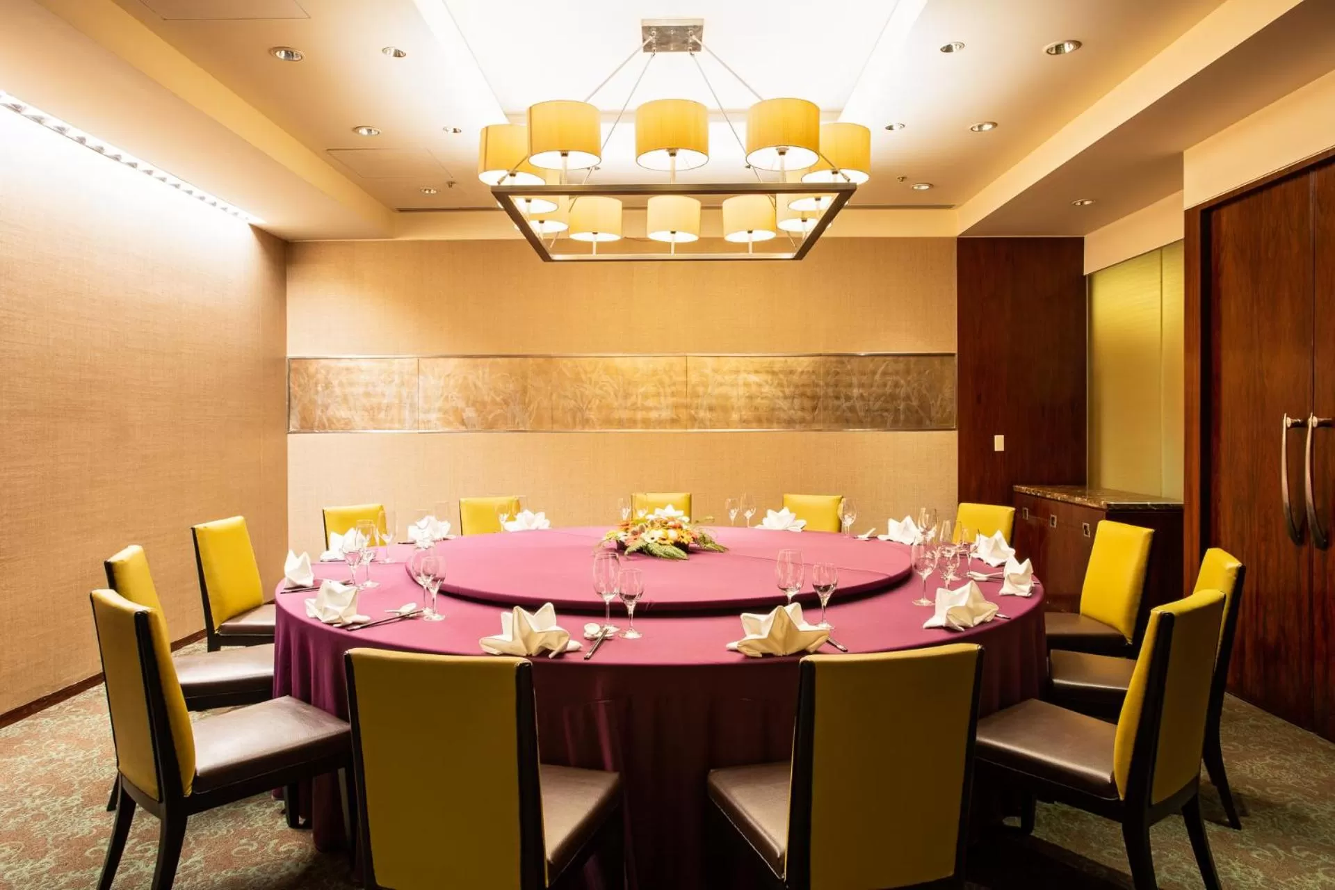 Restaurant/places to eat in Ambassador Hotel Hsinchu