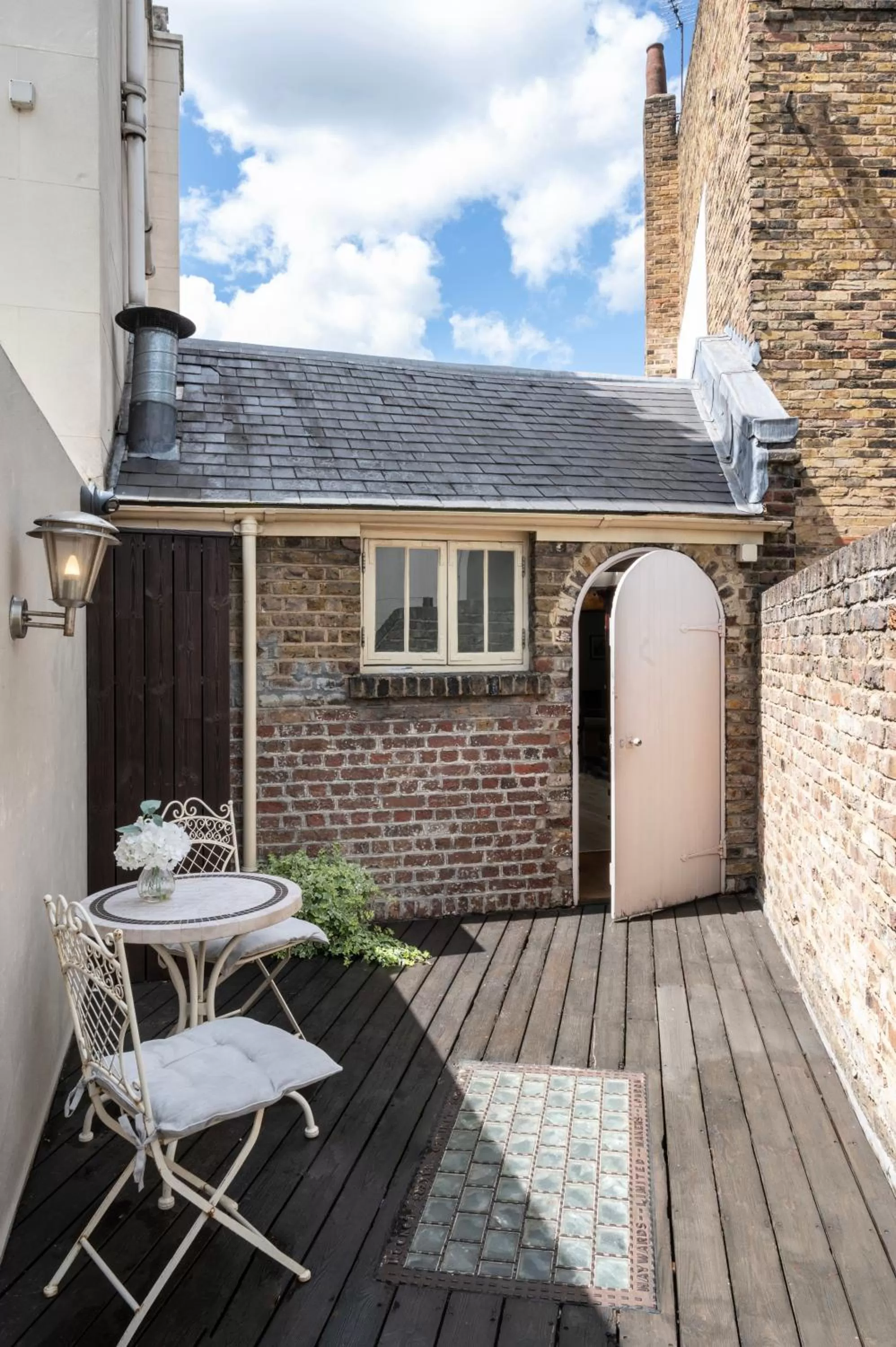 Balcony/Terrace, Property Building in York & Albany