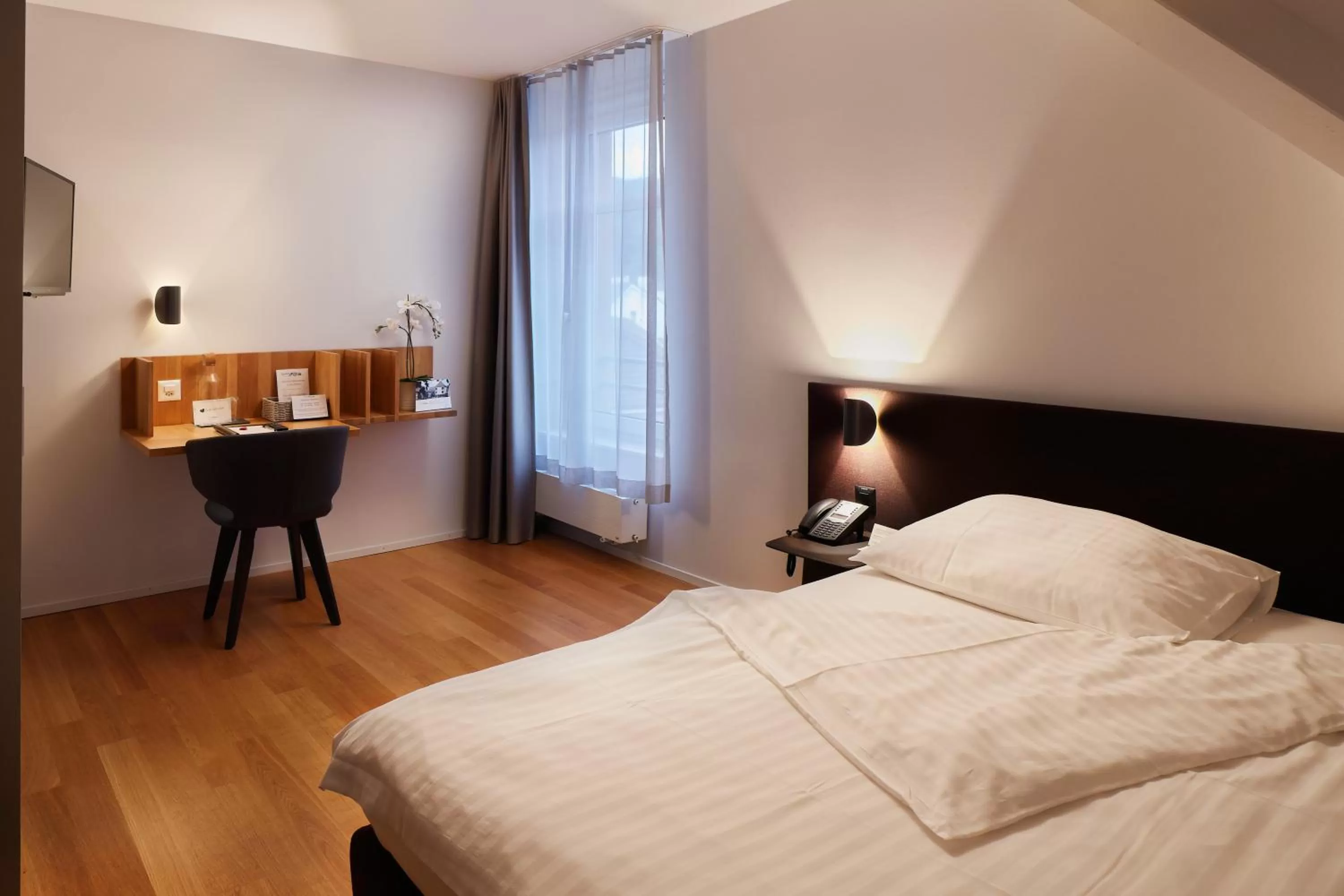 Photo of the whole room, Bed in Gasthof Mühle