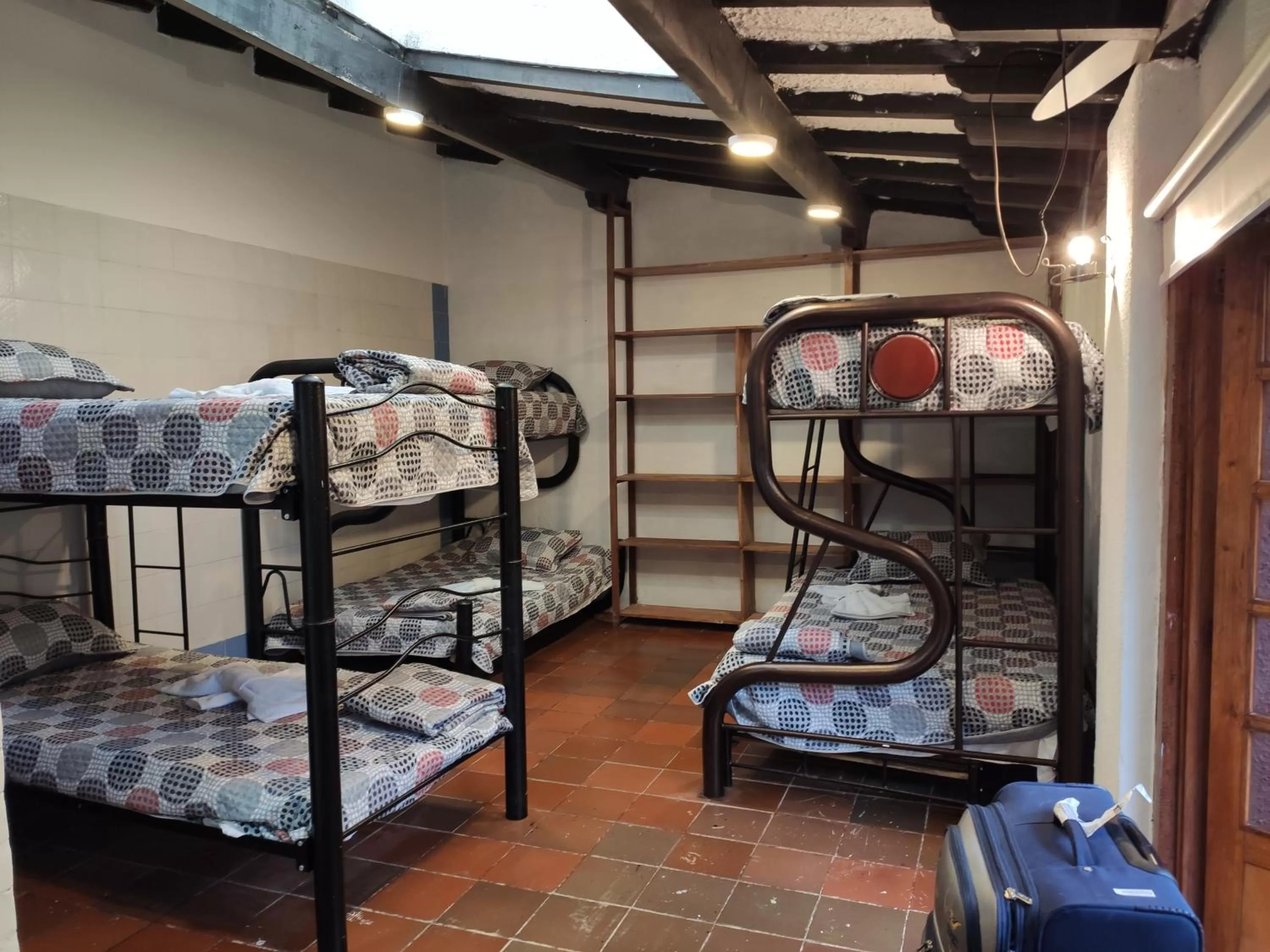 acogedor Hostal usaquen la parada del tren