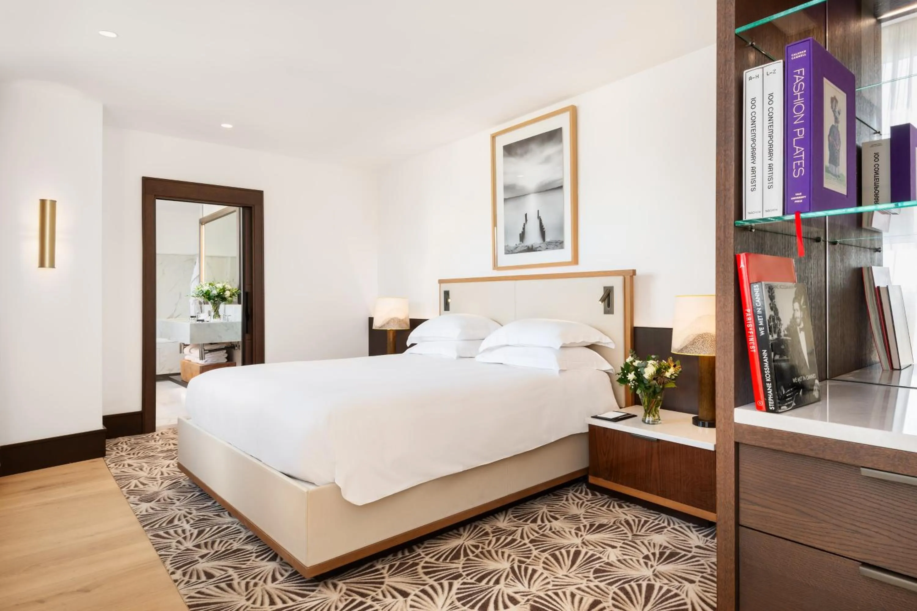 Bedroom, Bed in Hyatt Paris Madeleine