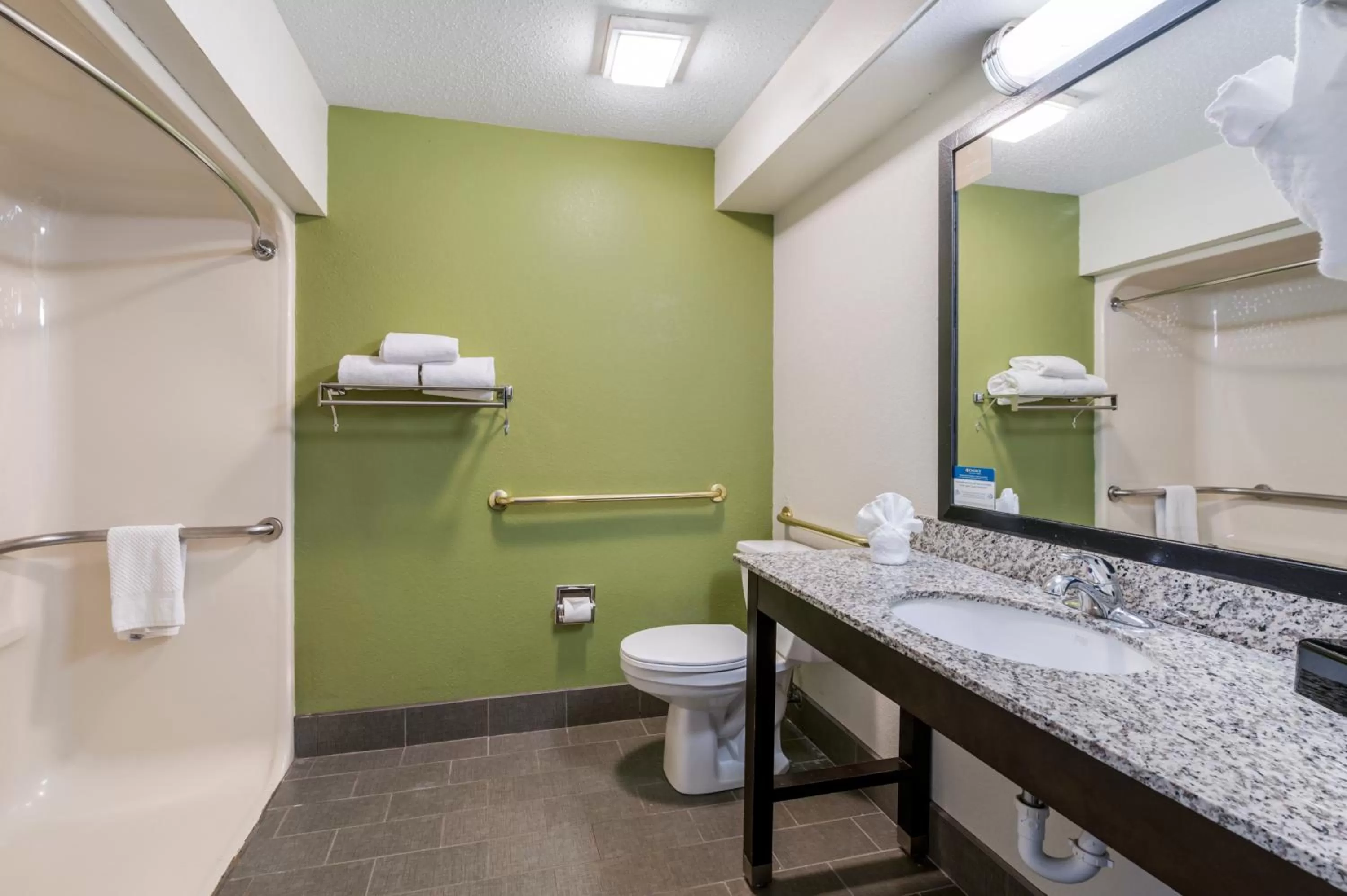 Shower in Sleep Inn Naperville - Chicago