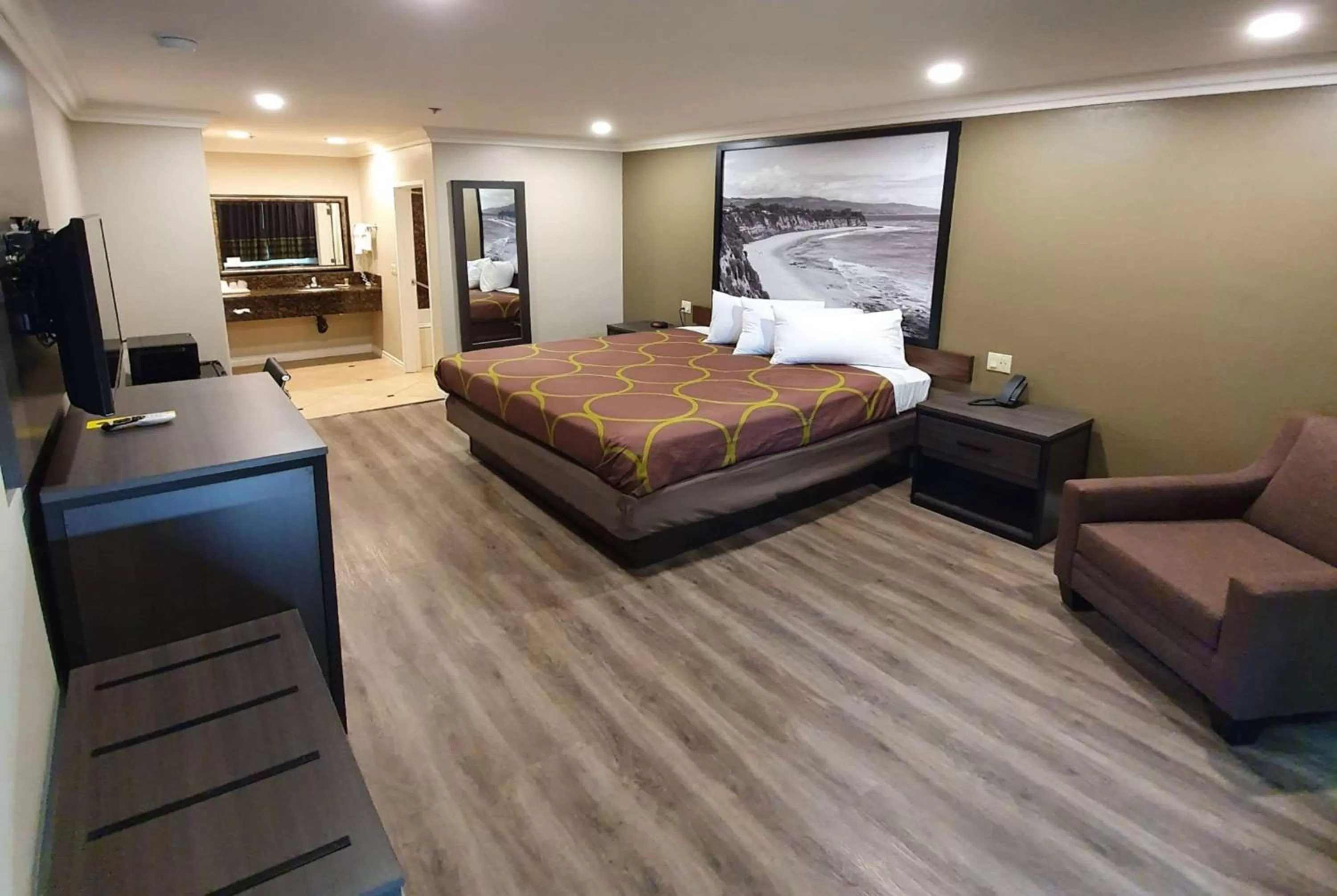 Photo of the whole room, Bed in Super 8 by Wyndham Cypress Buena Park Area