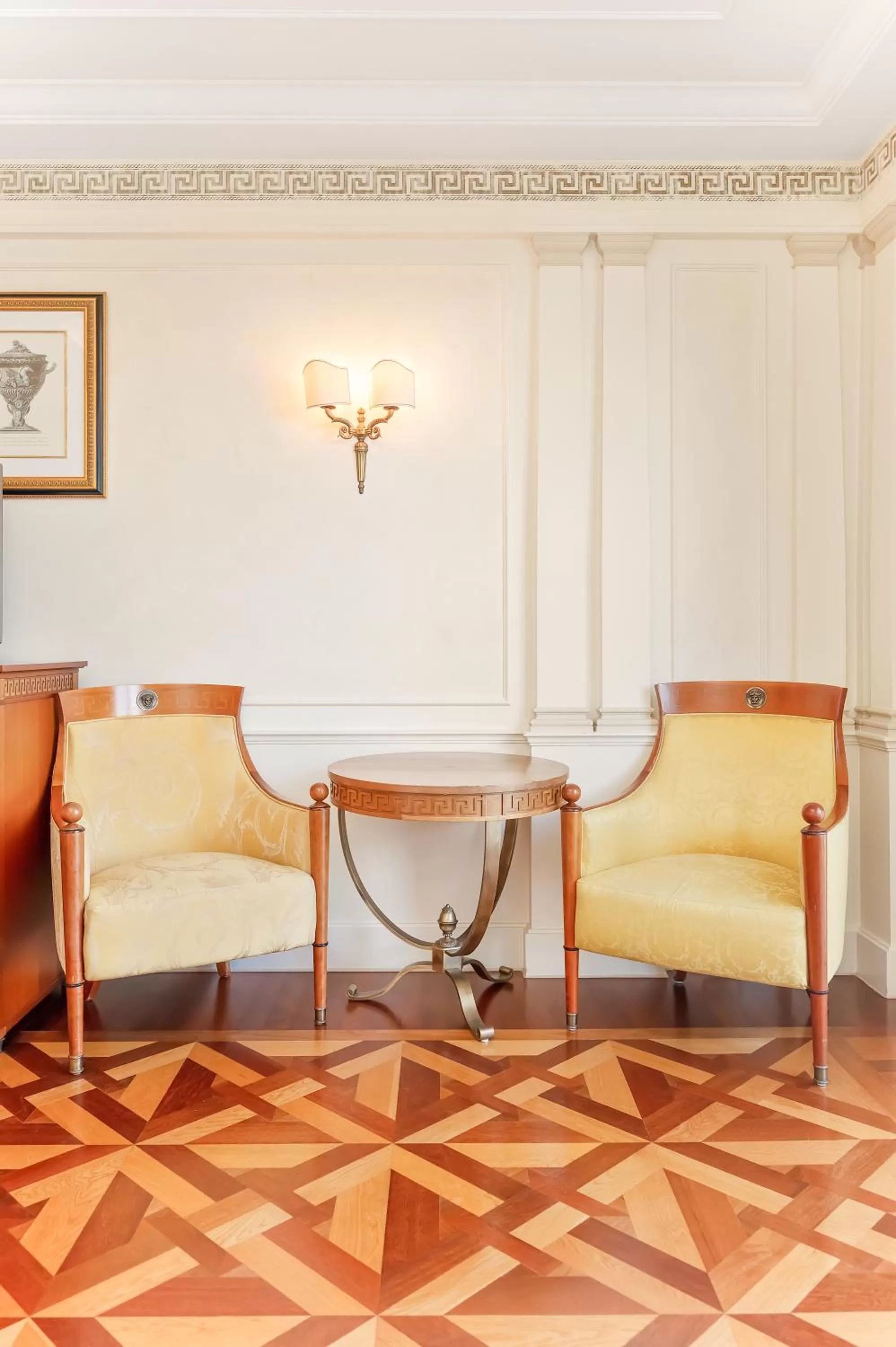 Seating area in Imperial Hotel Gold Coast