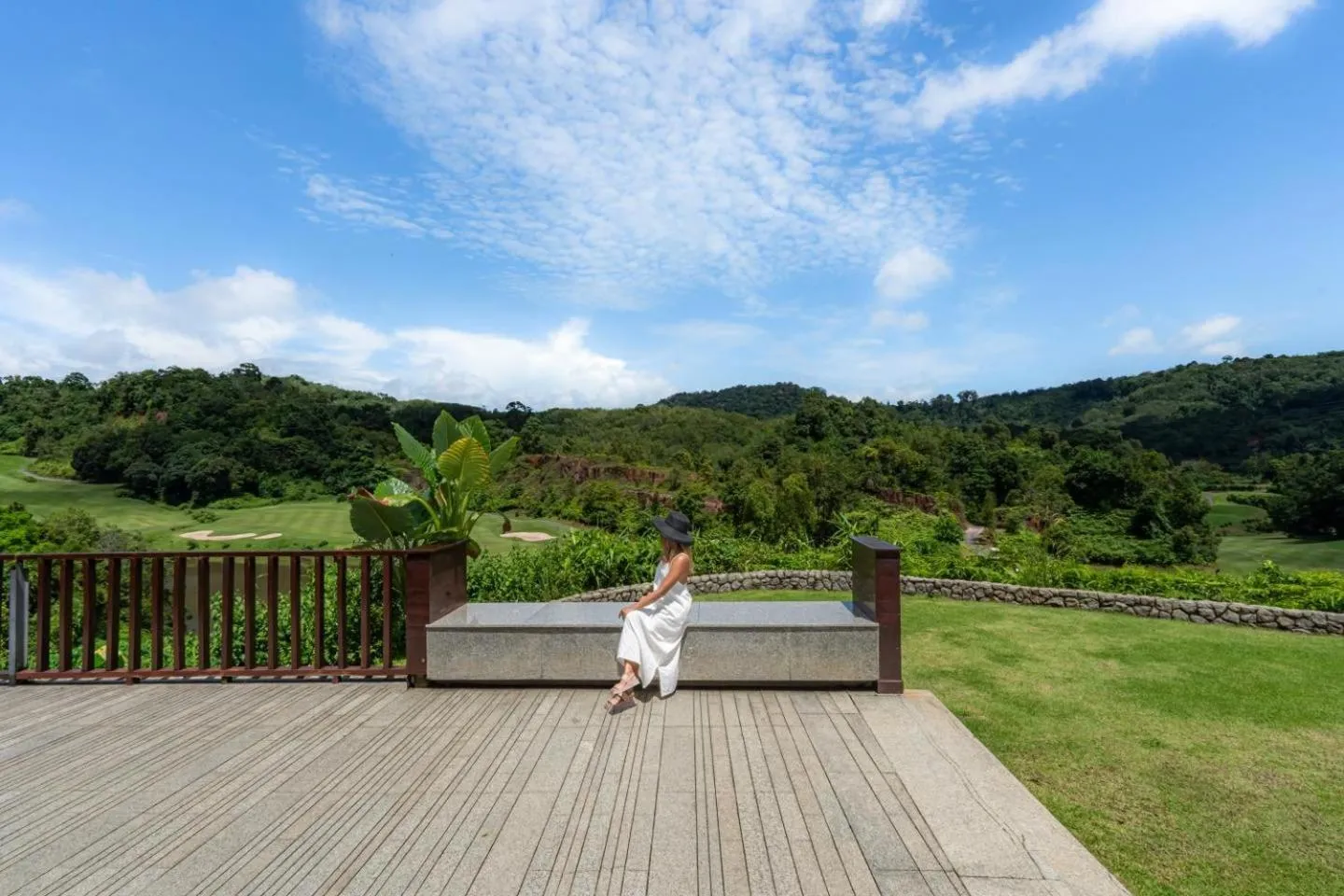 Restaurant/places to eat in Tinidee Golf Resort Phuket