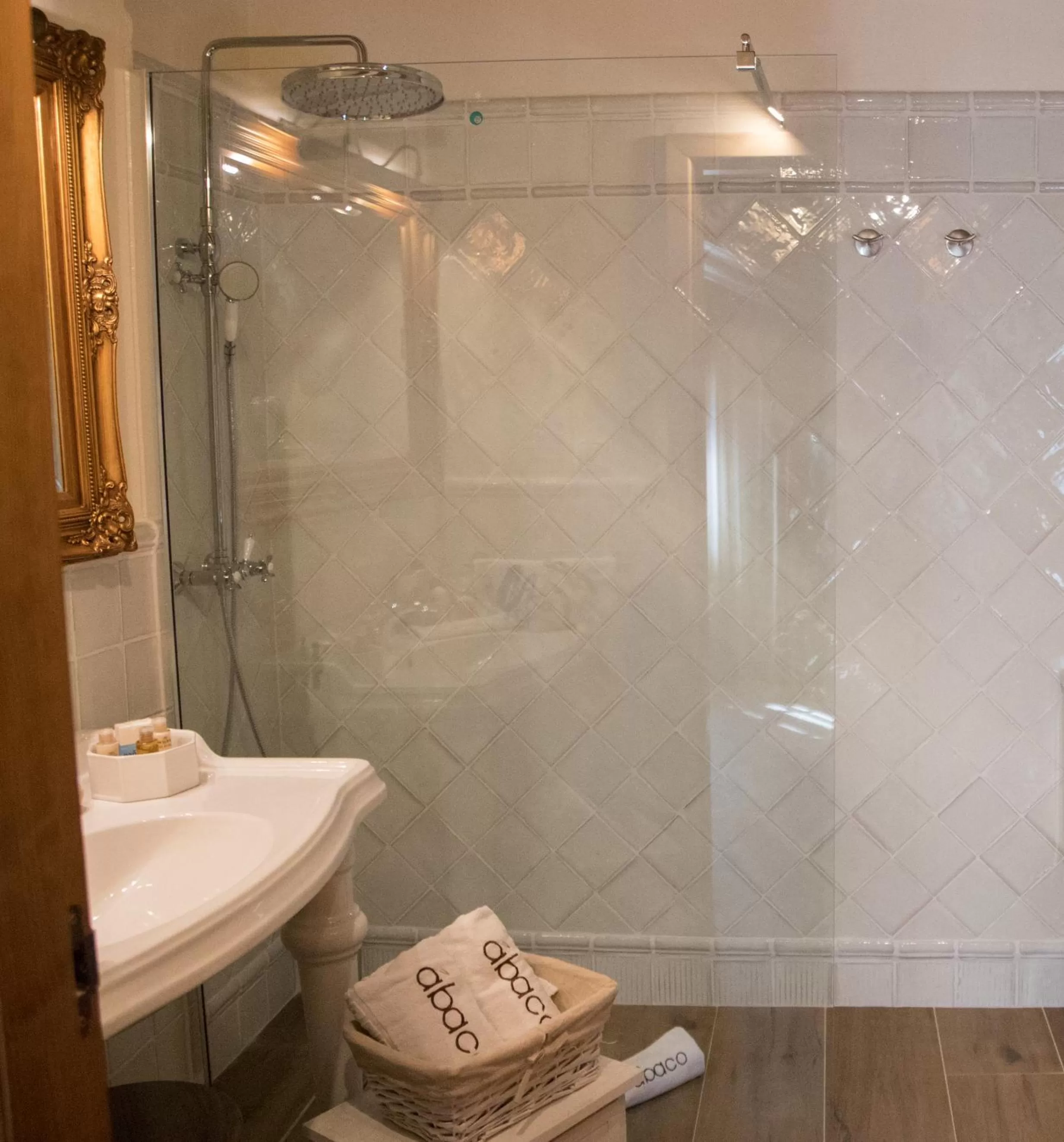 Shower in Hotel Abaco Altea