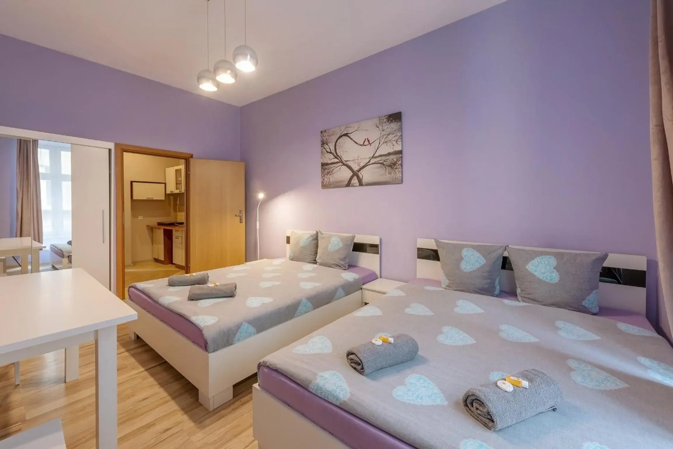 Classic Triple Room in Queen Apartments Classic Triple Room in Queen Apartments