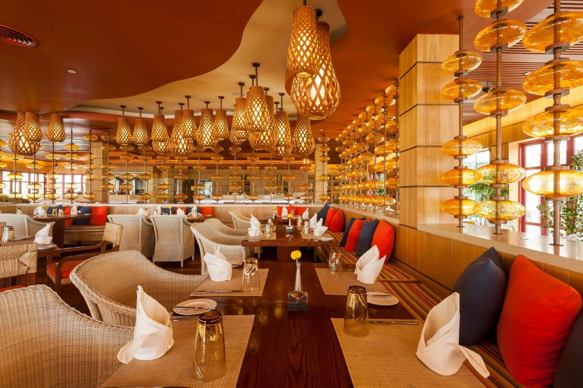 Restaurant/places to eat in Centara Grand Beach Resort Phuket