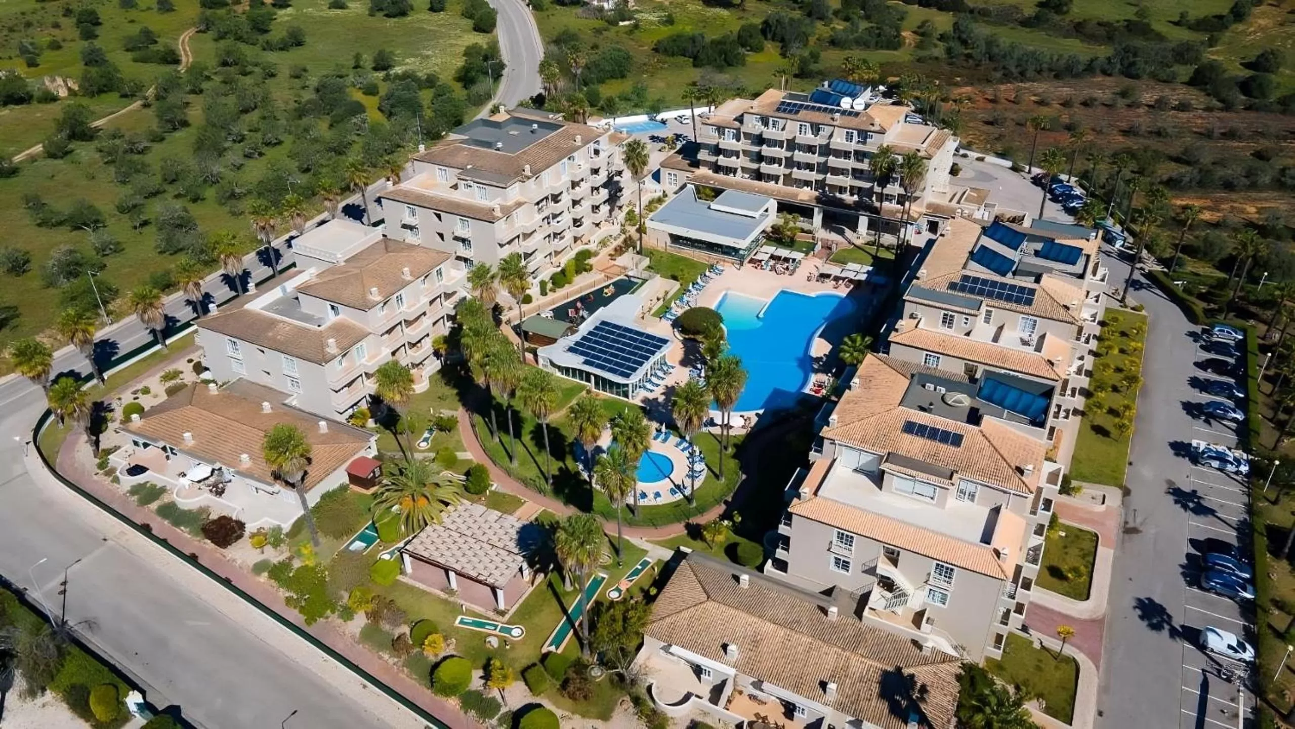 Property building in Vitors Plaza