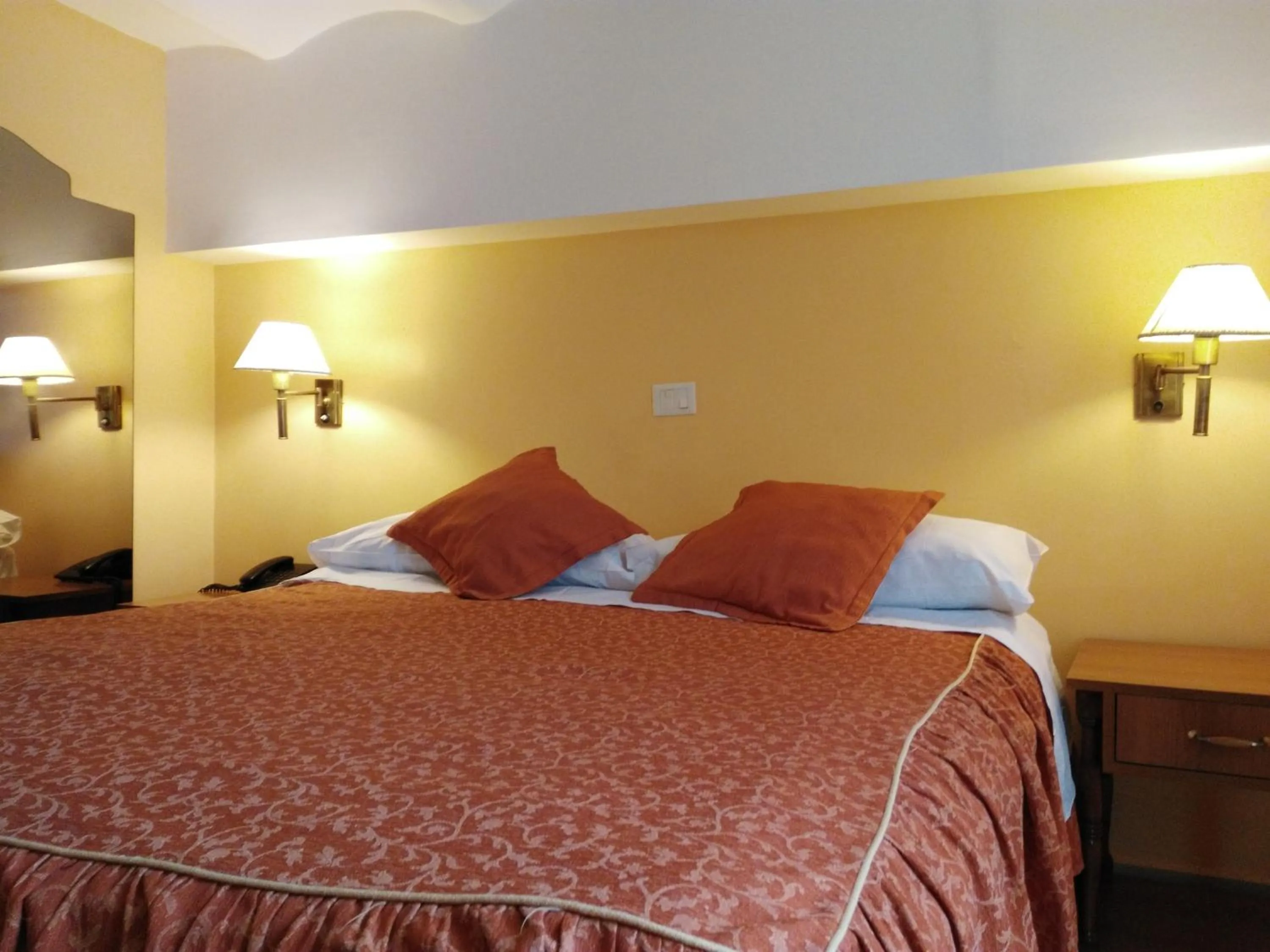 Bedroom, Bed in Hotel A&B Internacional