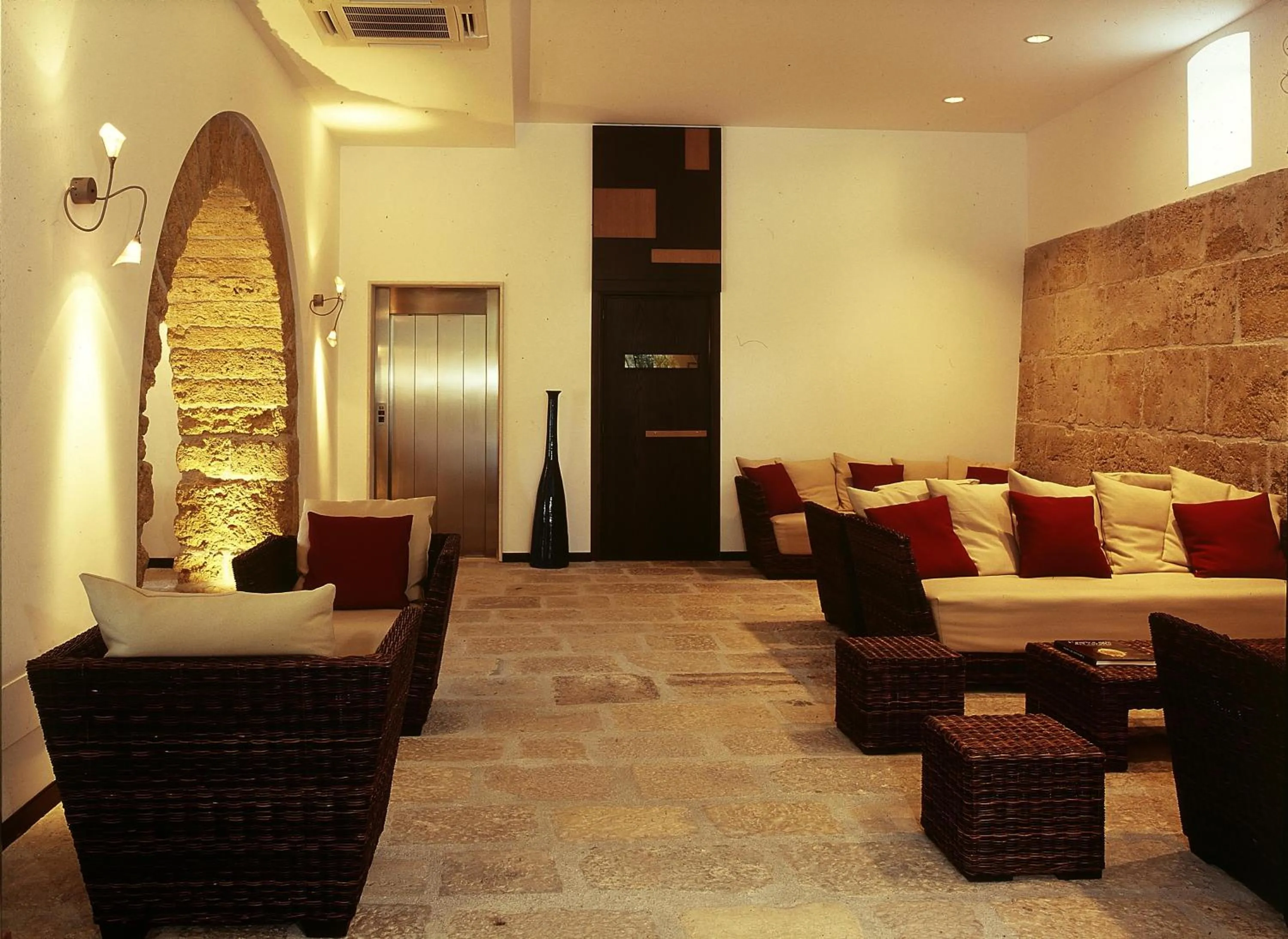 Communal lounge/ TV room in Hotel Cetarium