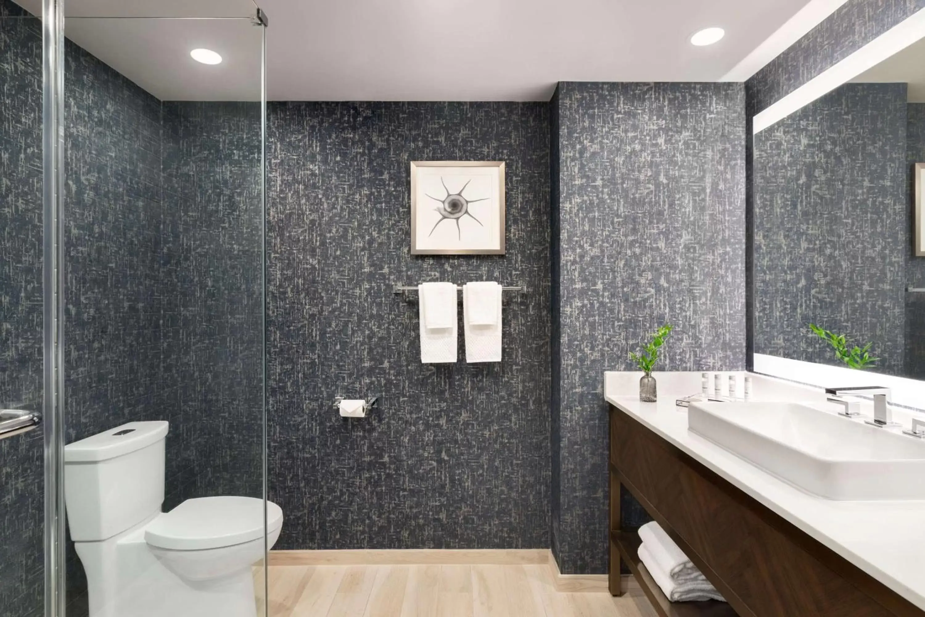 Queen Room with Two Queen Beds - High Floor in Carte Hotel San Diego Downtown, Curio Collection By Hilton Queen Room with Two Queen Beds - High Floor in Carte Hotel San Diego Downtown, Curio Collection By Hilton