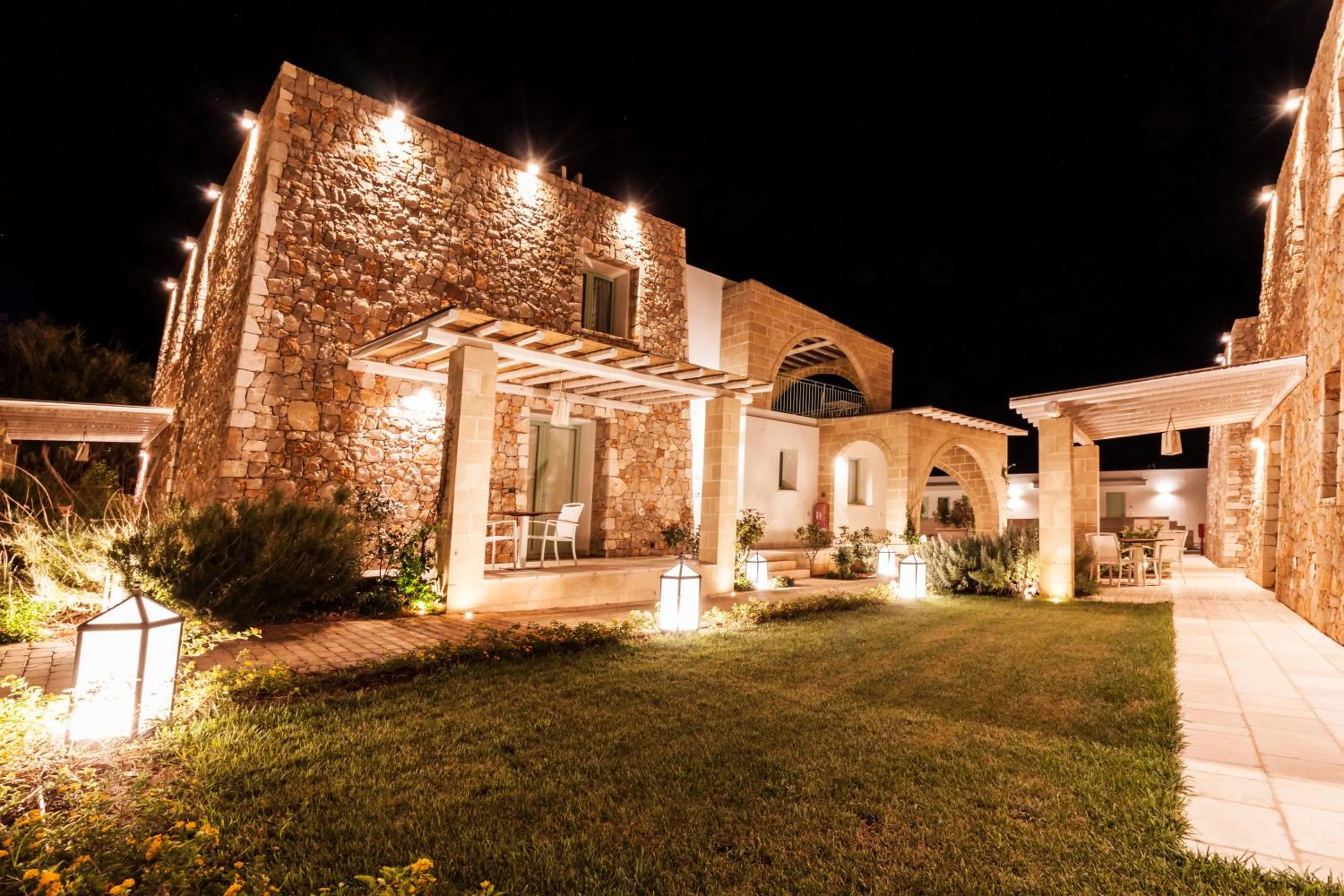 Property building in Montiro' Hotel