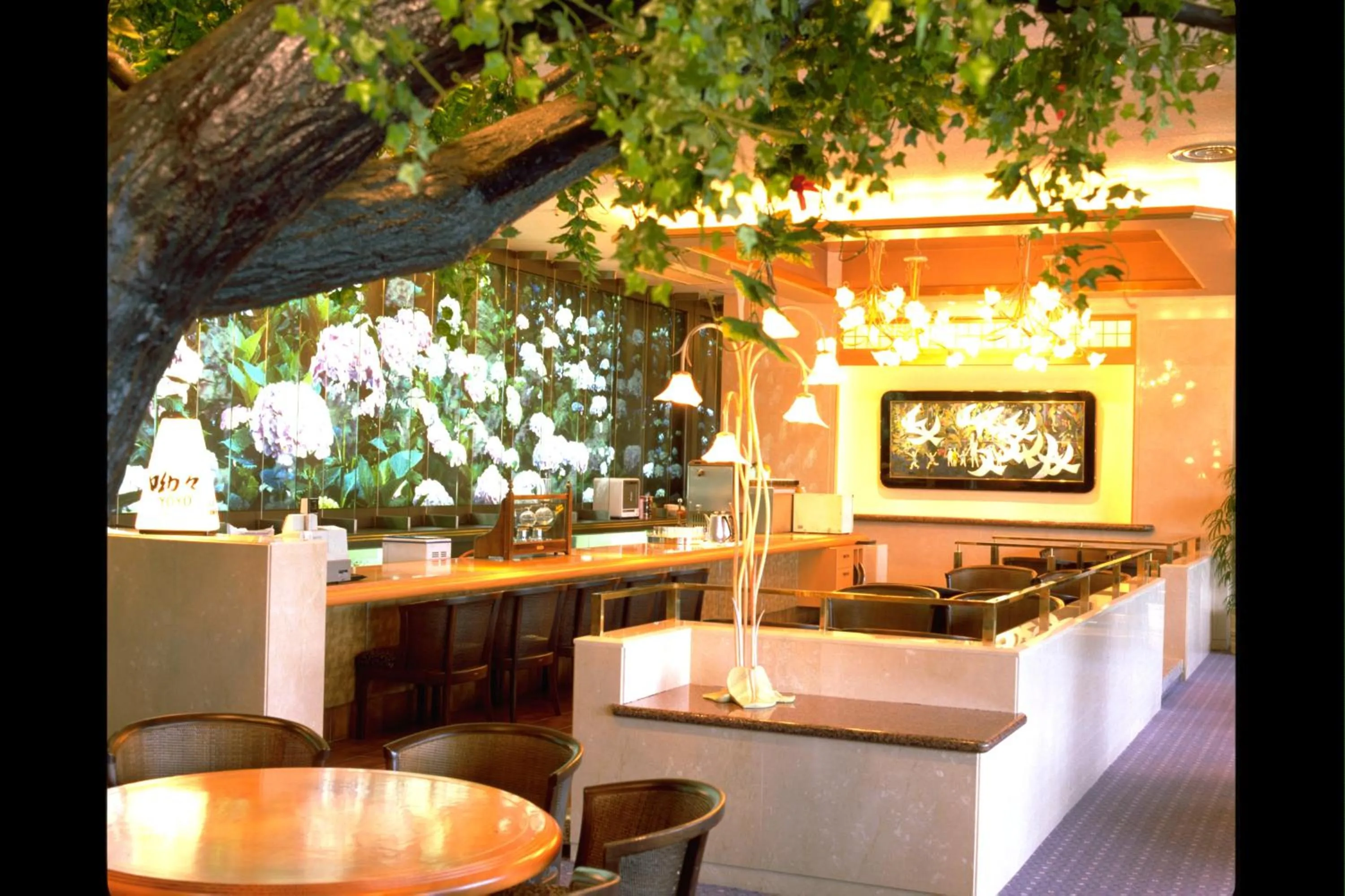 Restaurant/places to eat in Nara Park Hotel