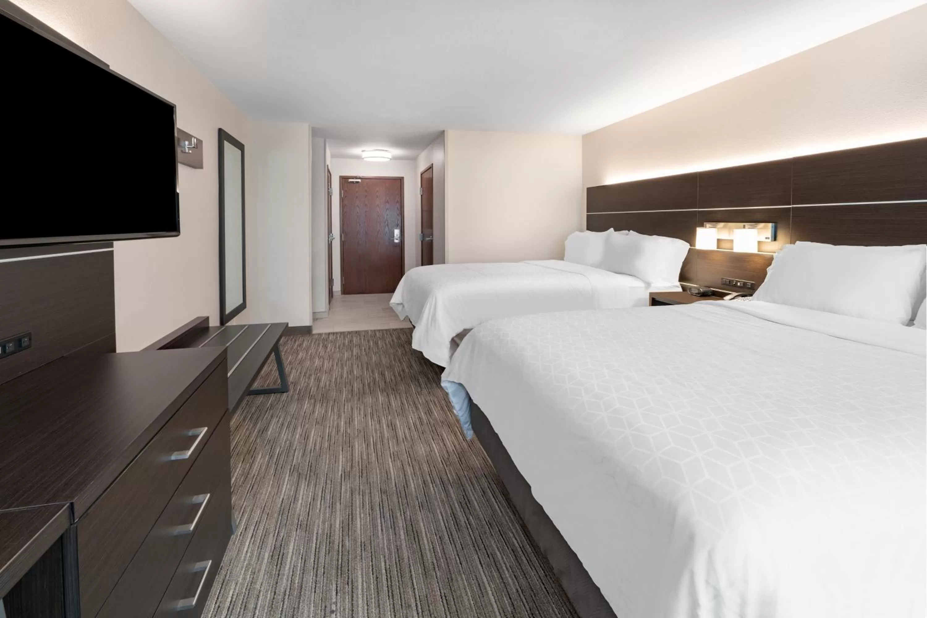 Photo of the whole room, Bed in Holiday Inn Express & Suites Trinidad by IHG