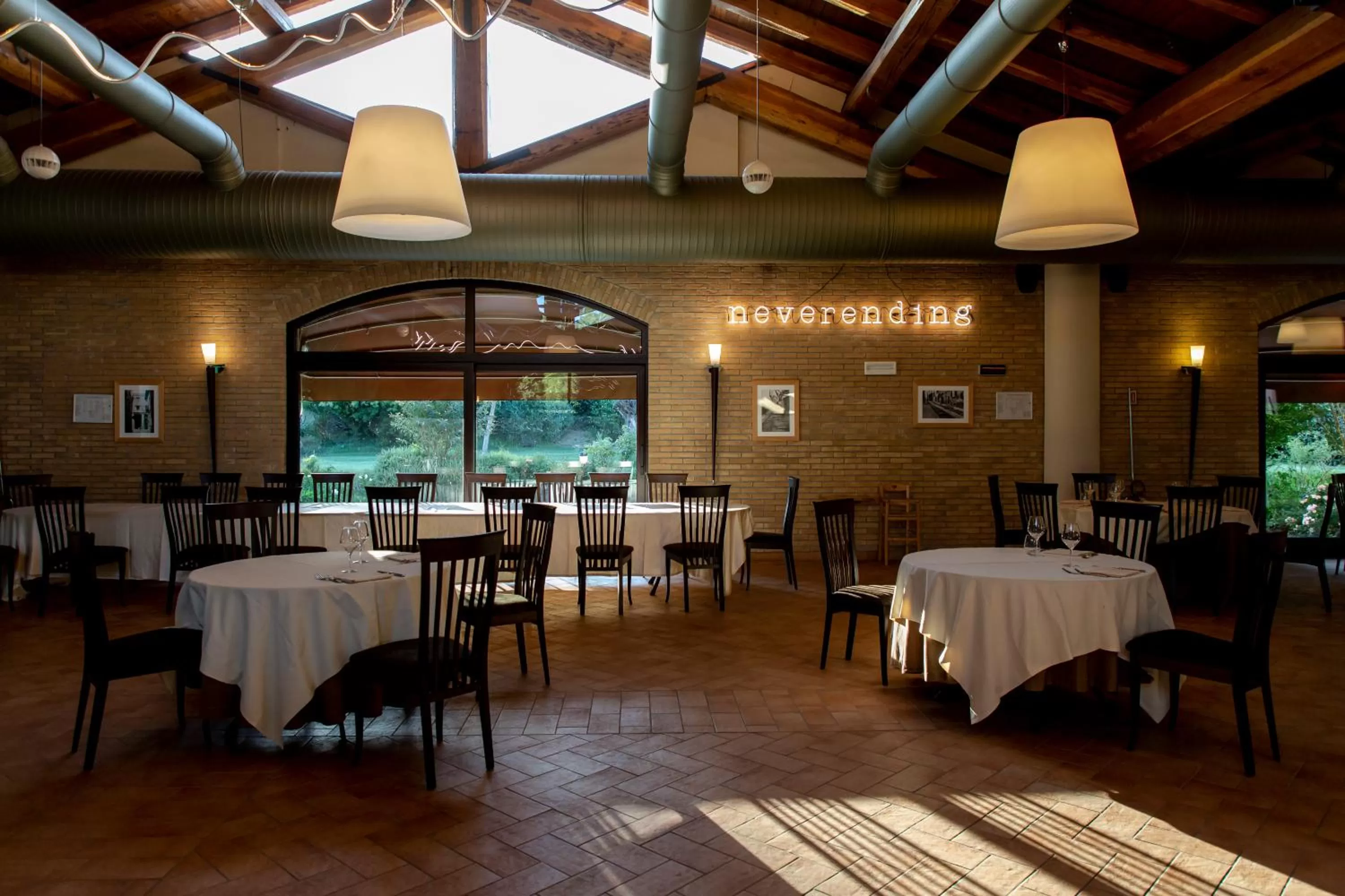Restaurant/places to eat in Magione Papale Relais
