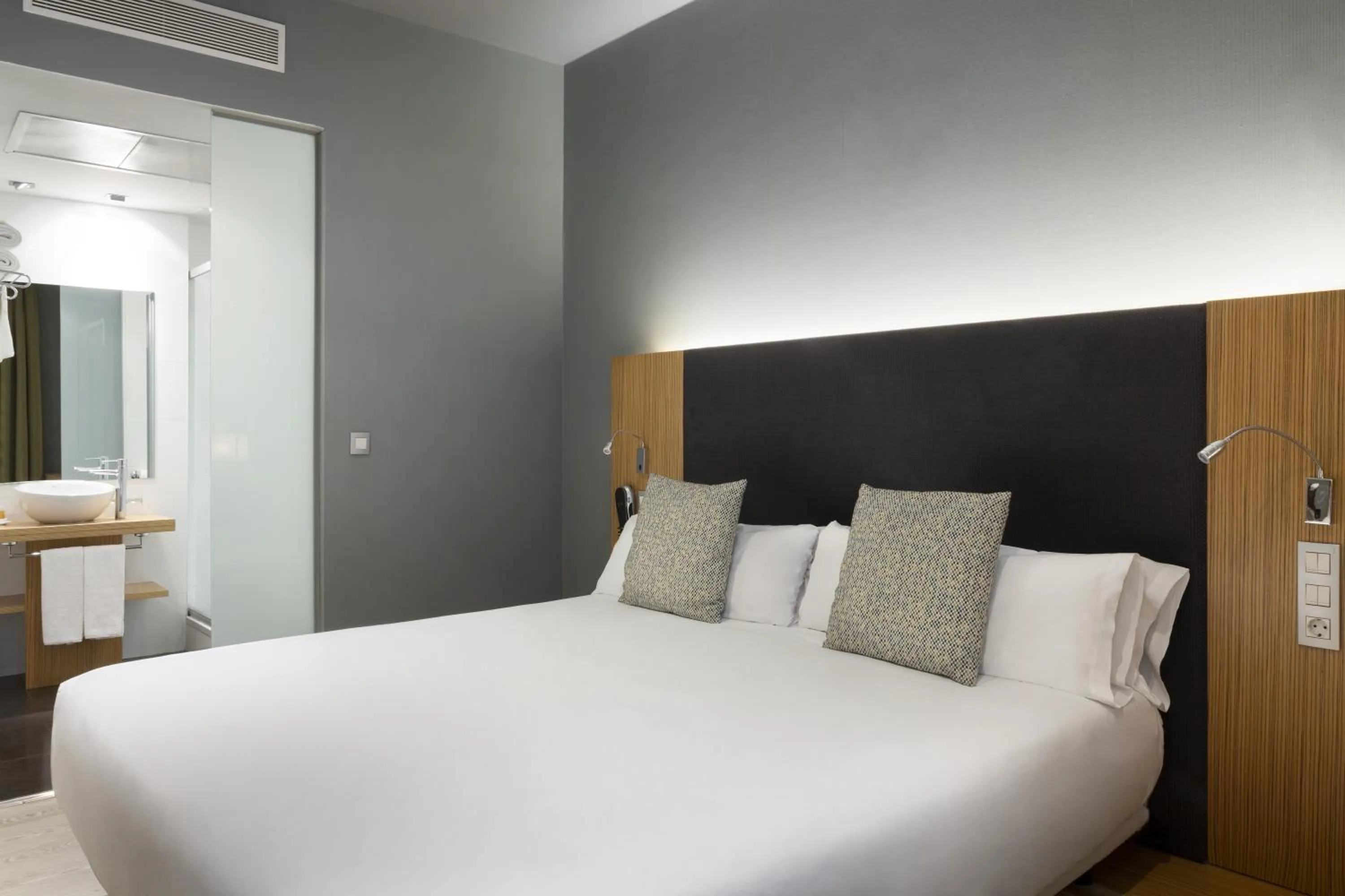 Bedroom, Bed in Petit Palace Tres Cruces