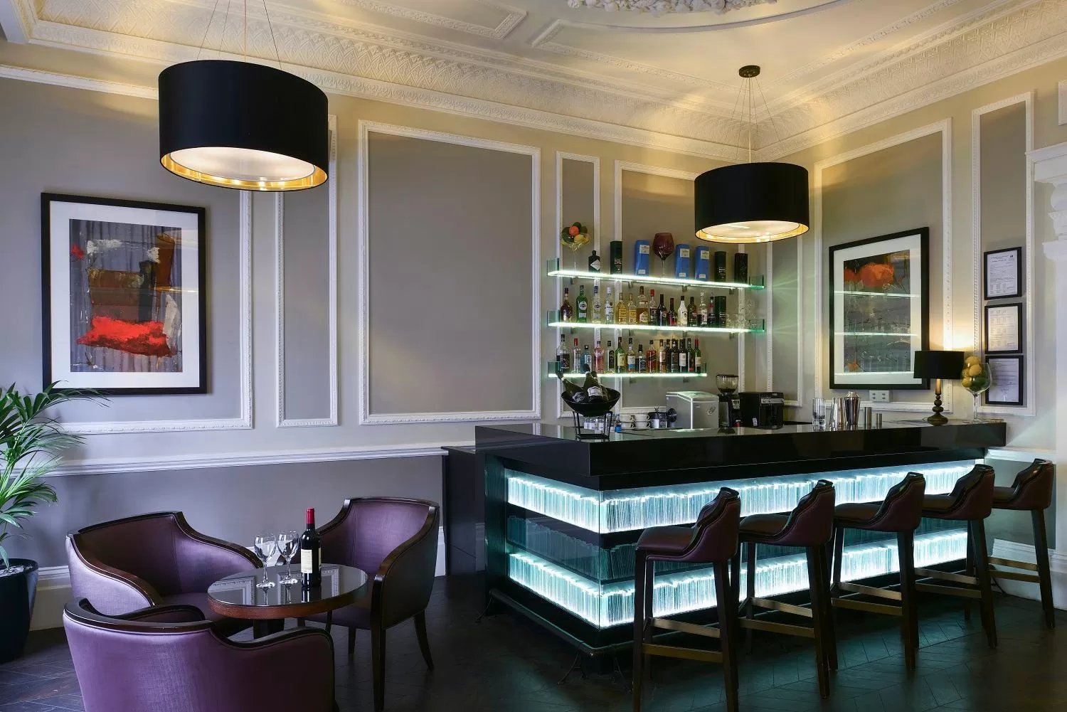 Lounge or bar in Fraser Suites Queens Gate