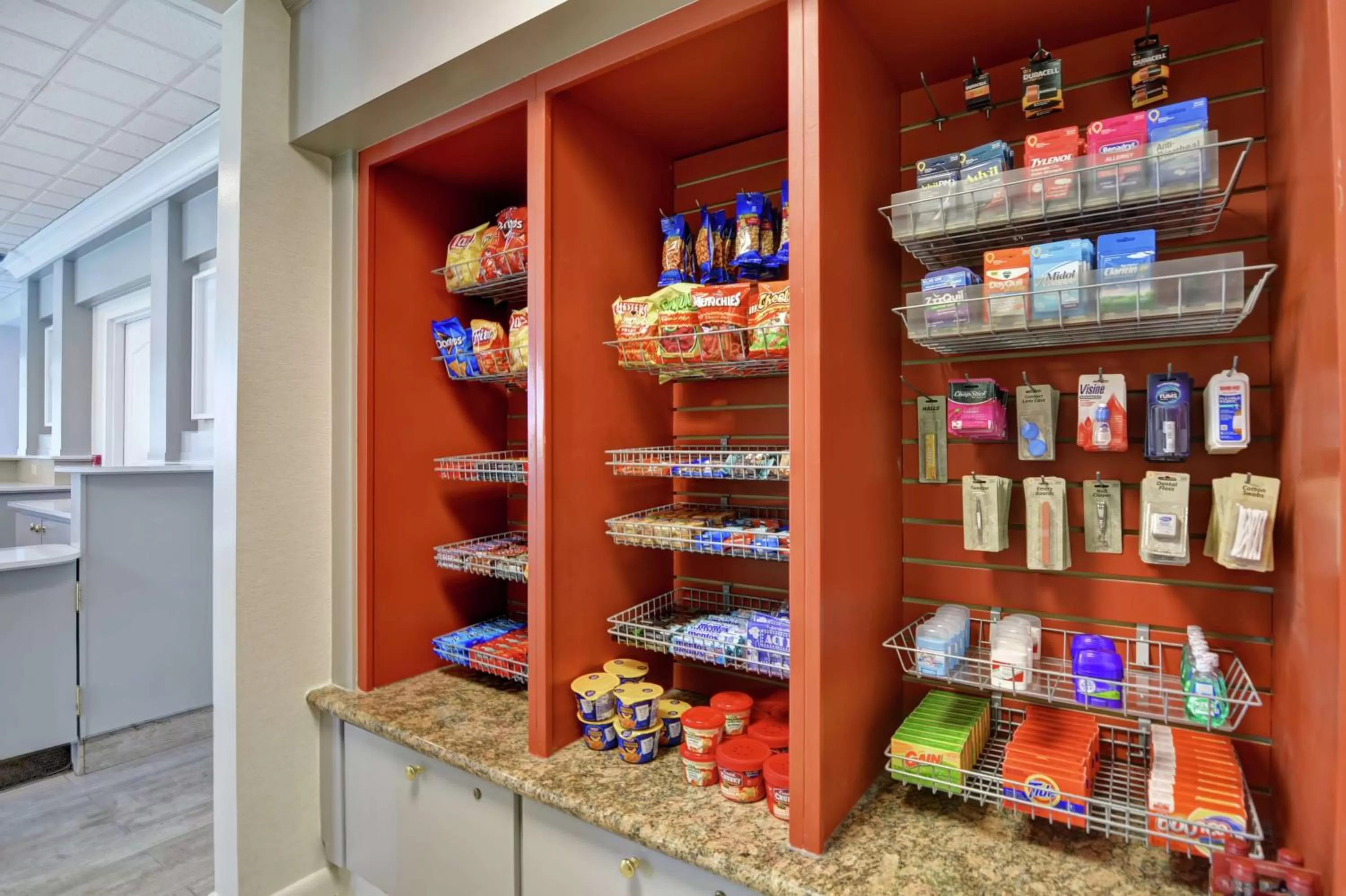 On-site shops in Hilton Garden Inn Mobile East Bay / Daphne