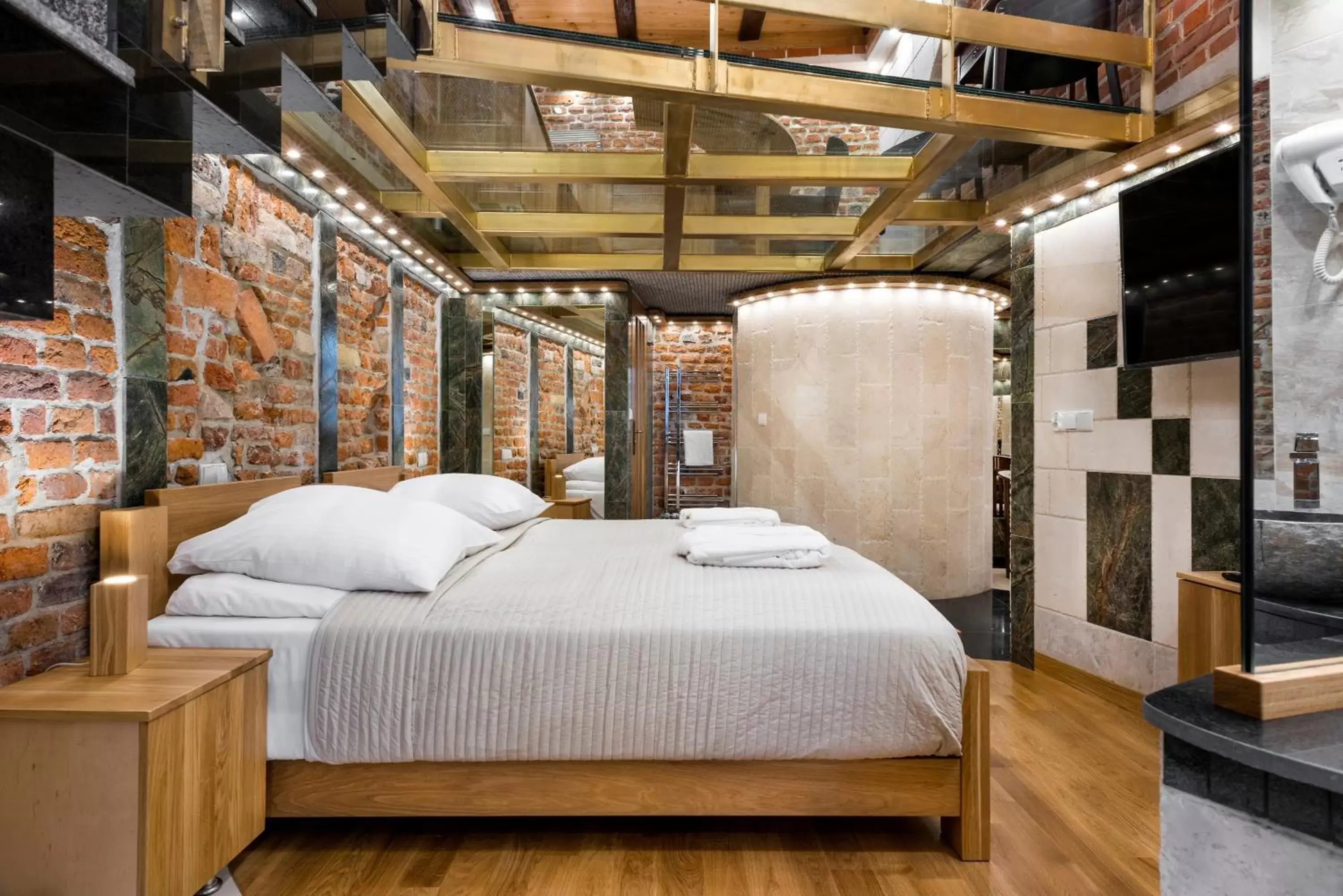 Deluxe Suite in Aparthotel Stare Miasto Deluxe Suite in Aparthotel Stare Miasto